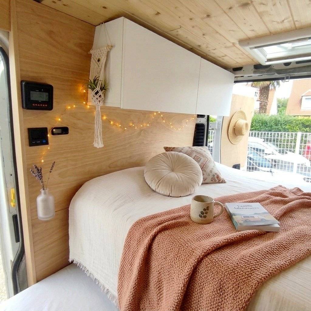 schräge Vorderansicht Fiat Ducato 2,3 l Multijet 130 ch. - Yescapa