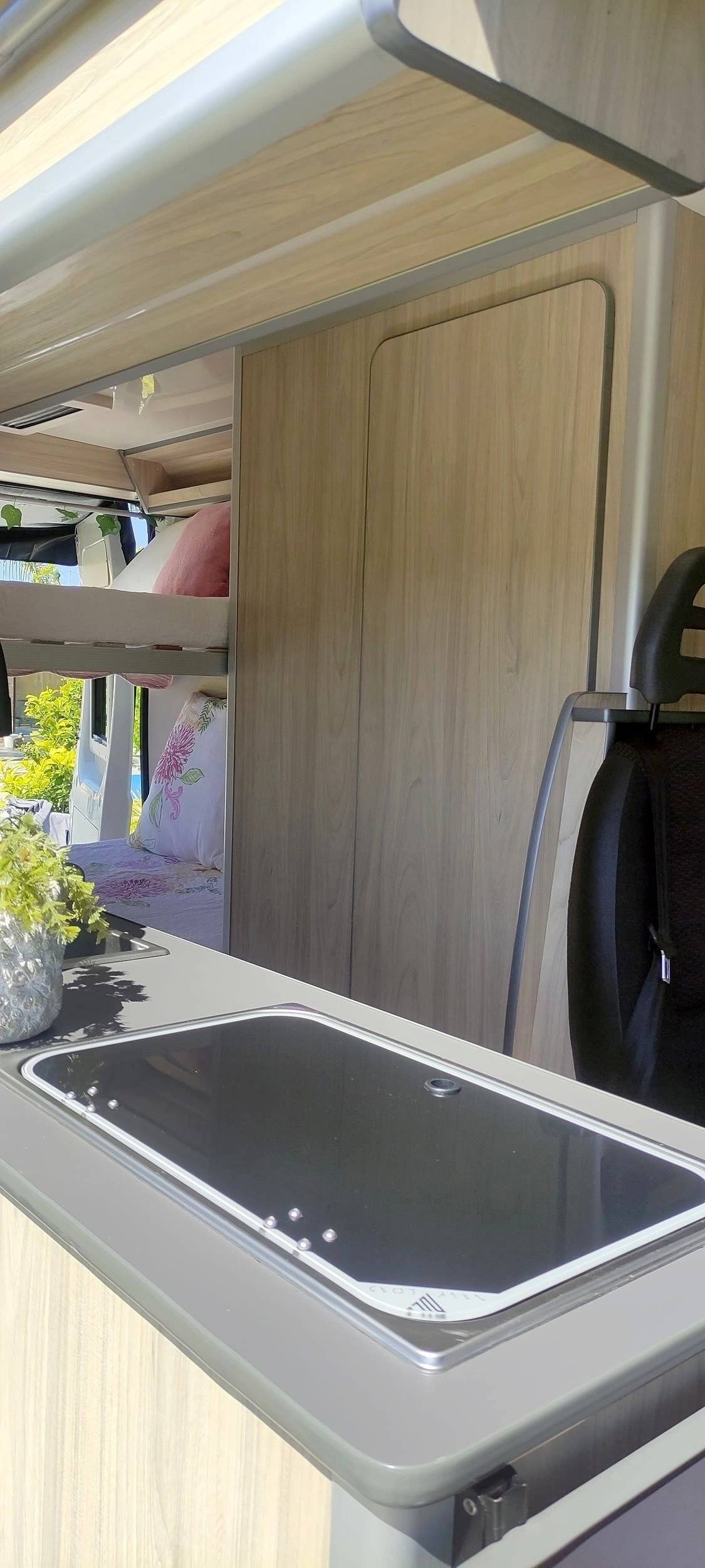 Custo Van Wildcampers