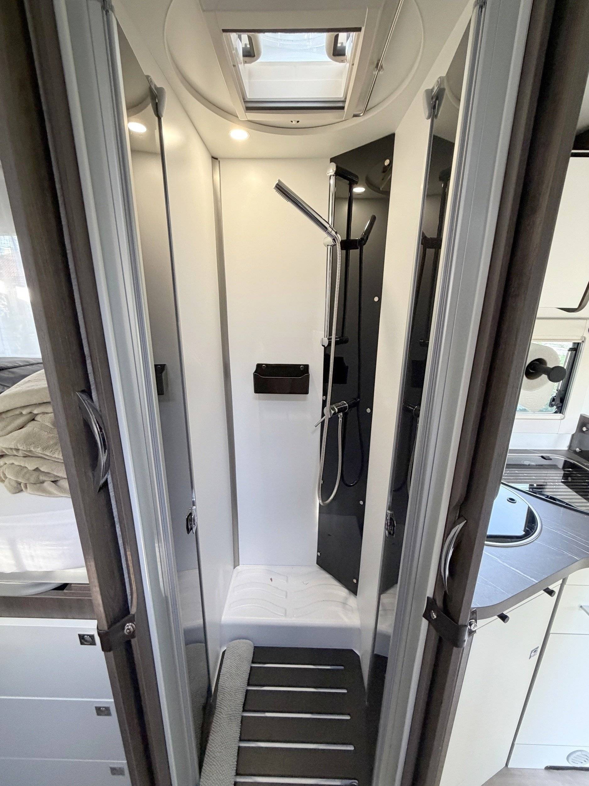 Benimar Cocoon 468