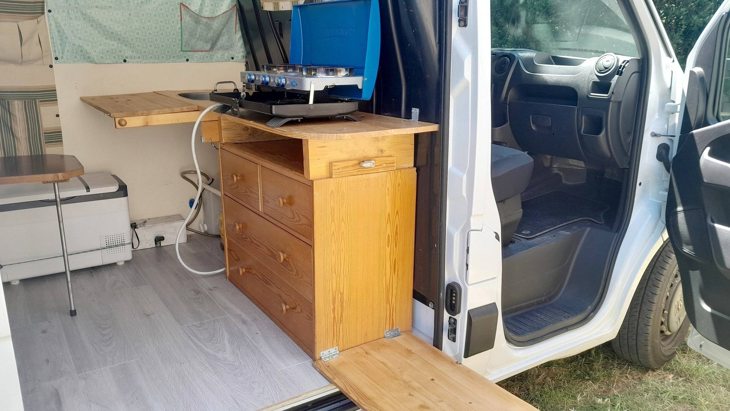 Coin repas Renault Renault master - Yescapa