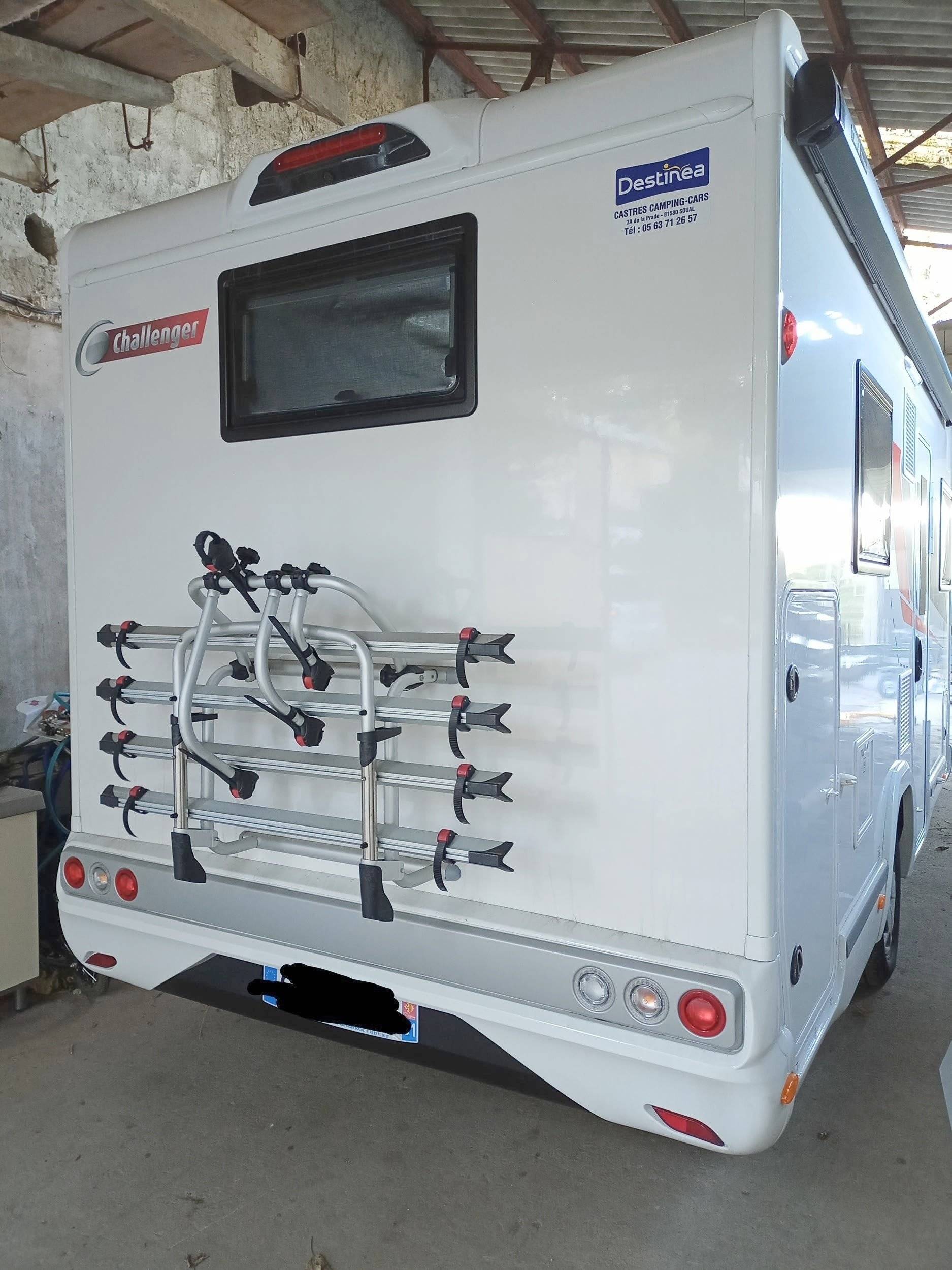 Challenger Challenger 380