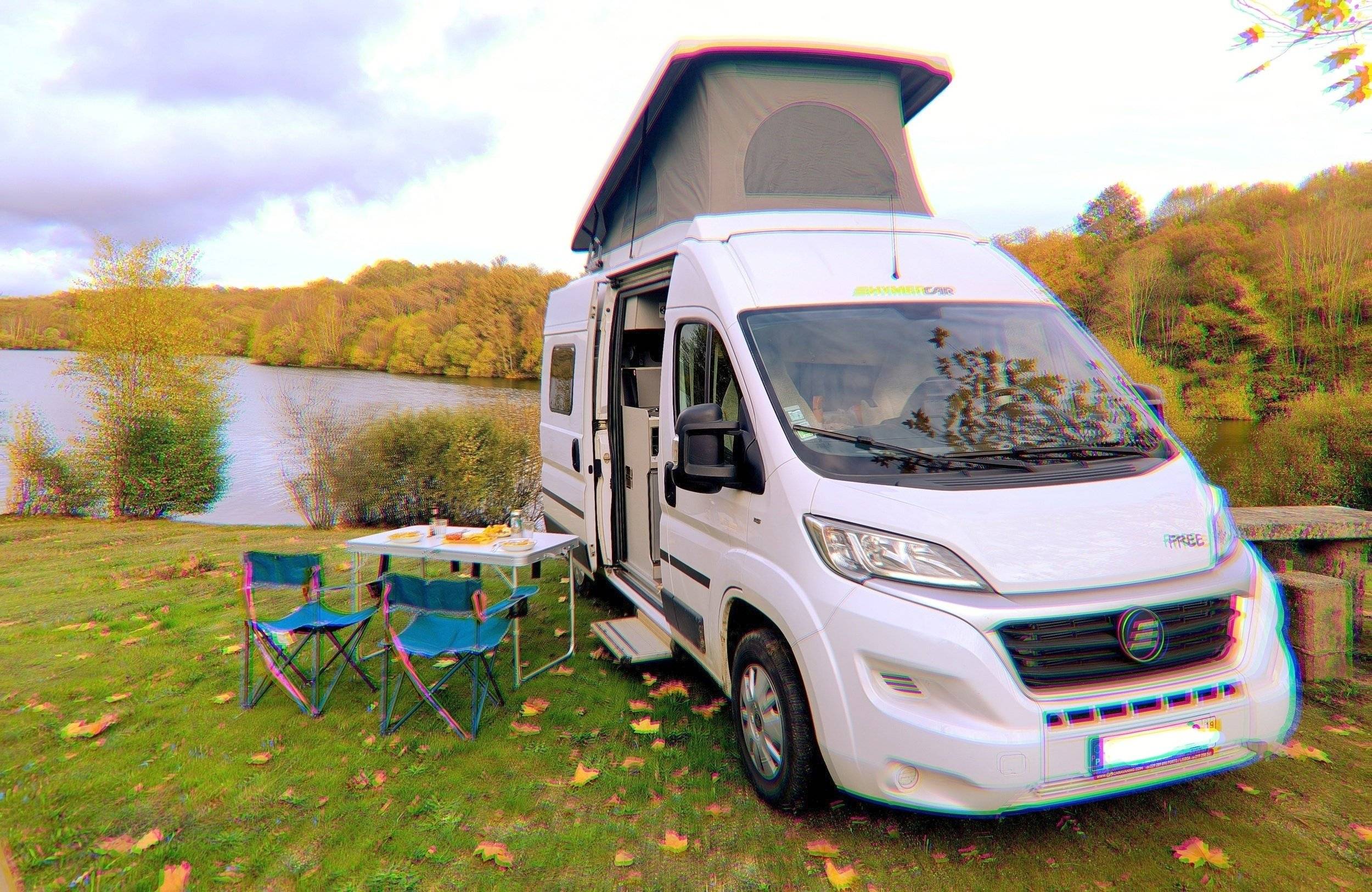 Vue avant de 3/4 Fiat Fiat Hymercar - Yescapa