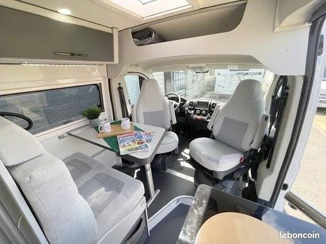 Font Vendôme Font vendôme Leader Van Duo