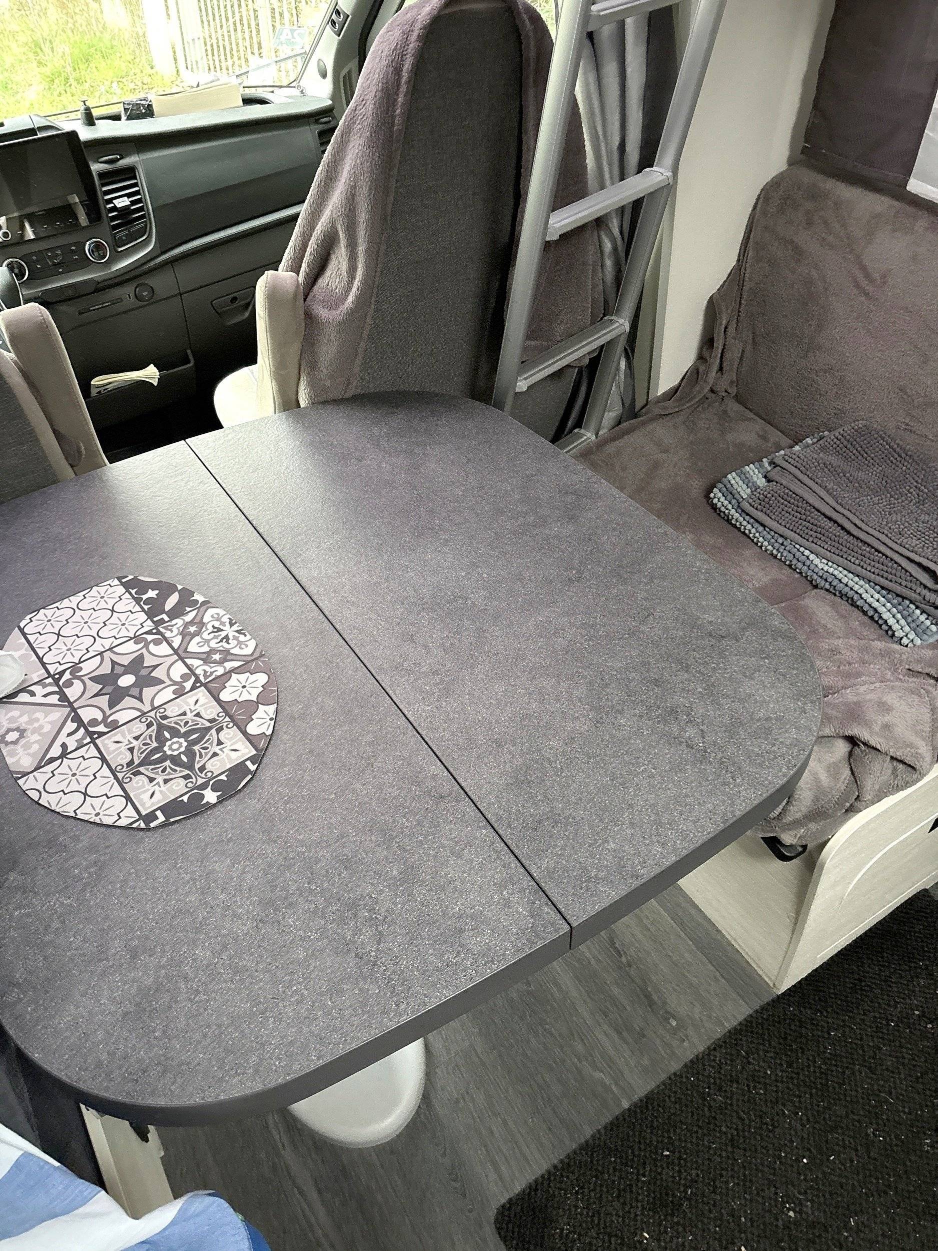 Challenger transit 170