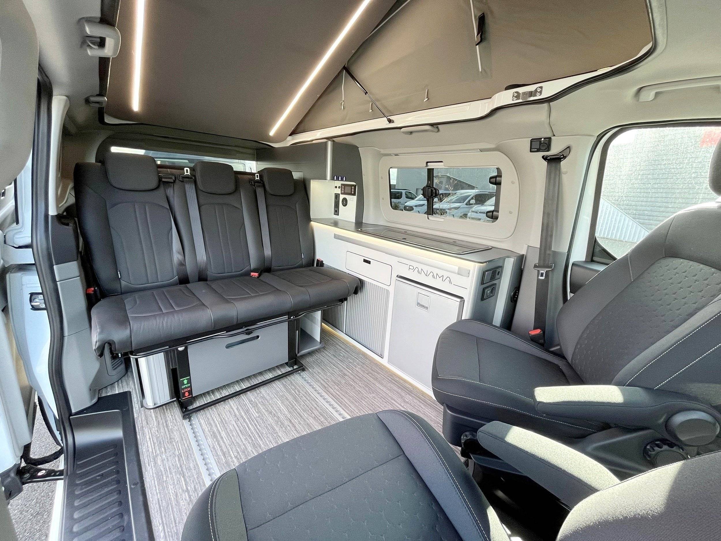 Ford Custom 2,0 l 130 ch