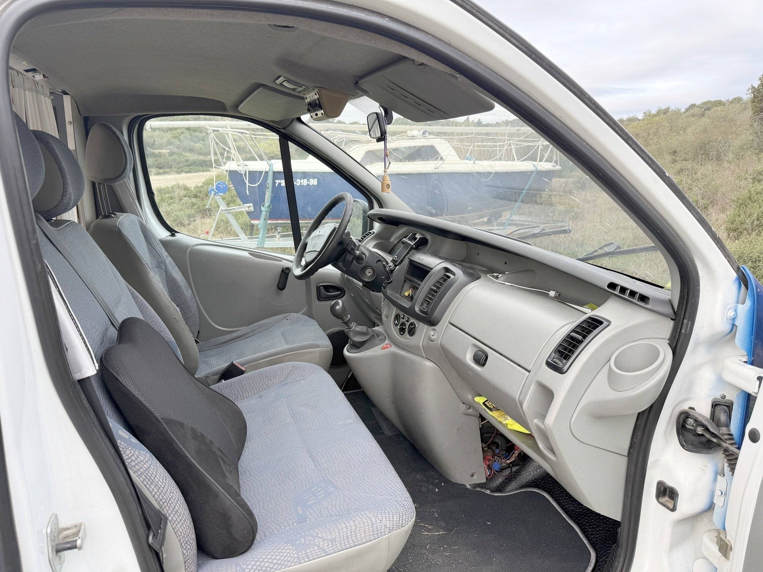 Bestuurderplaats Renault Trafic 1,6 l dci 125 ch - Yescapa