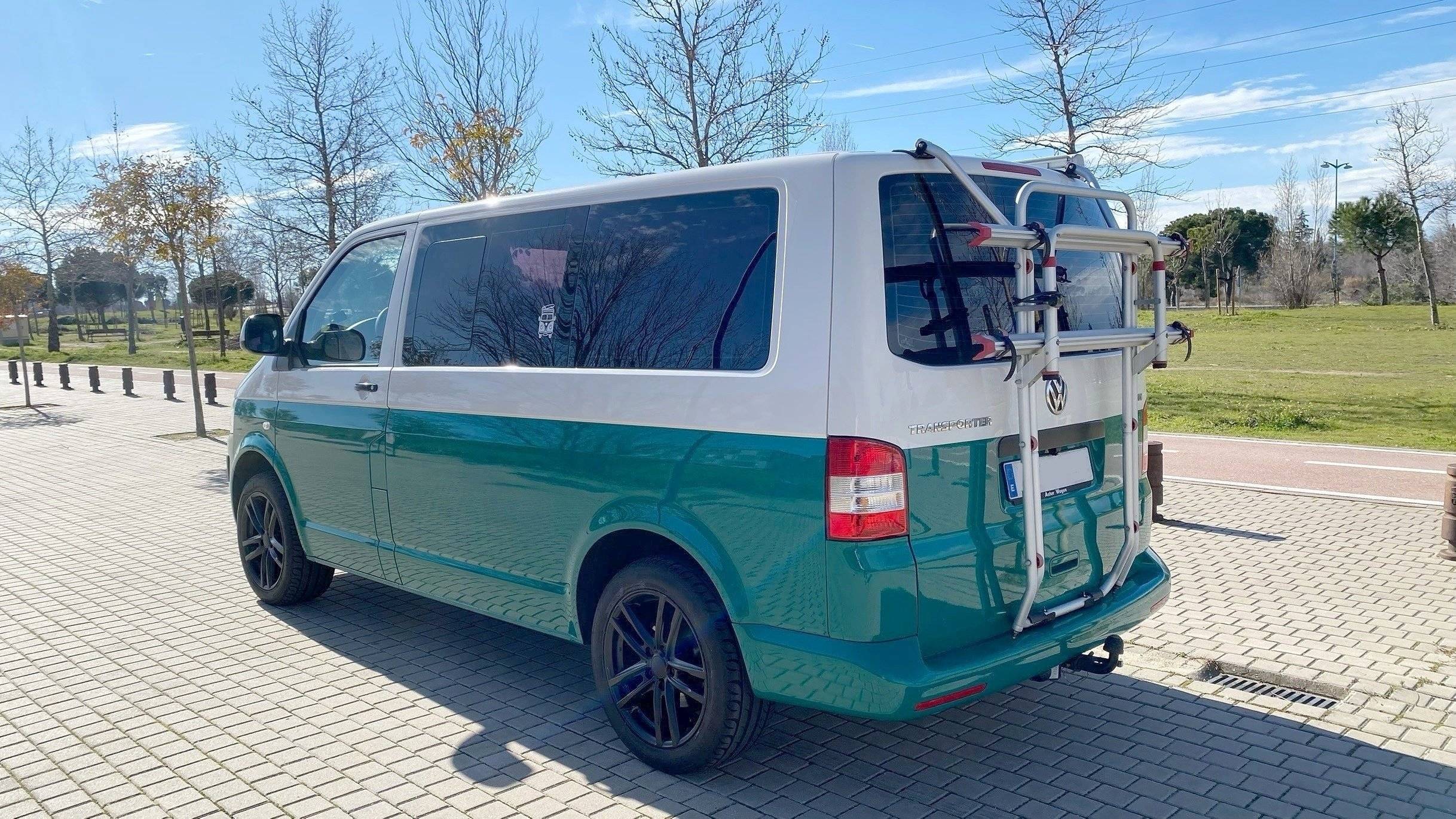 Volkswagen Transporter Kombi Pro T5