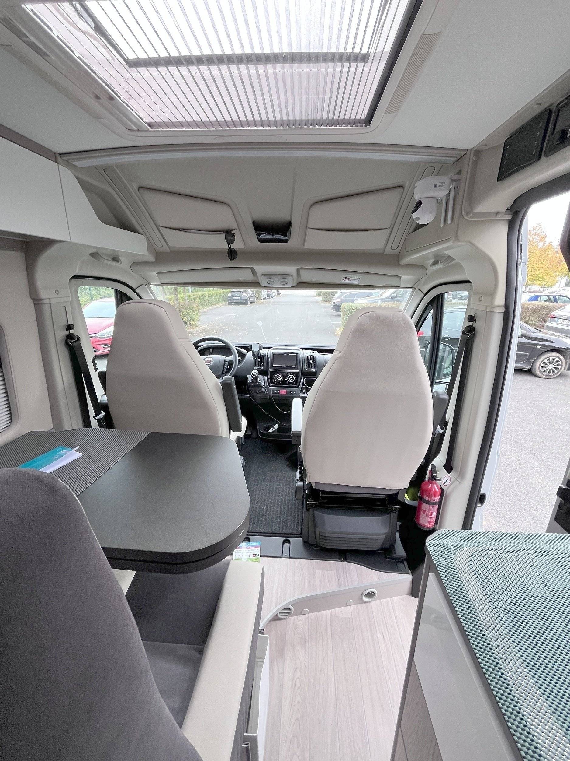 Chausson V690 Road Line