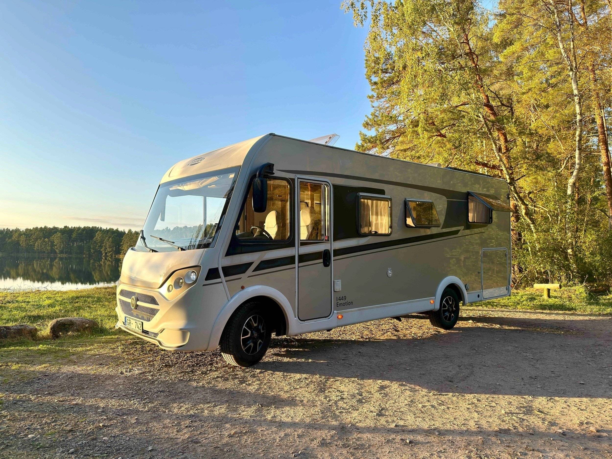 Vista frontale a ¾ Fiat Fiat - Yescapa