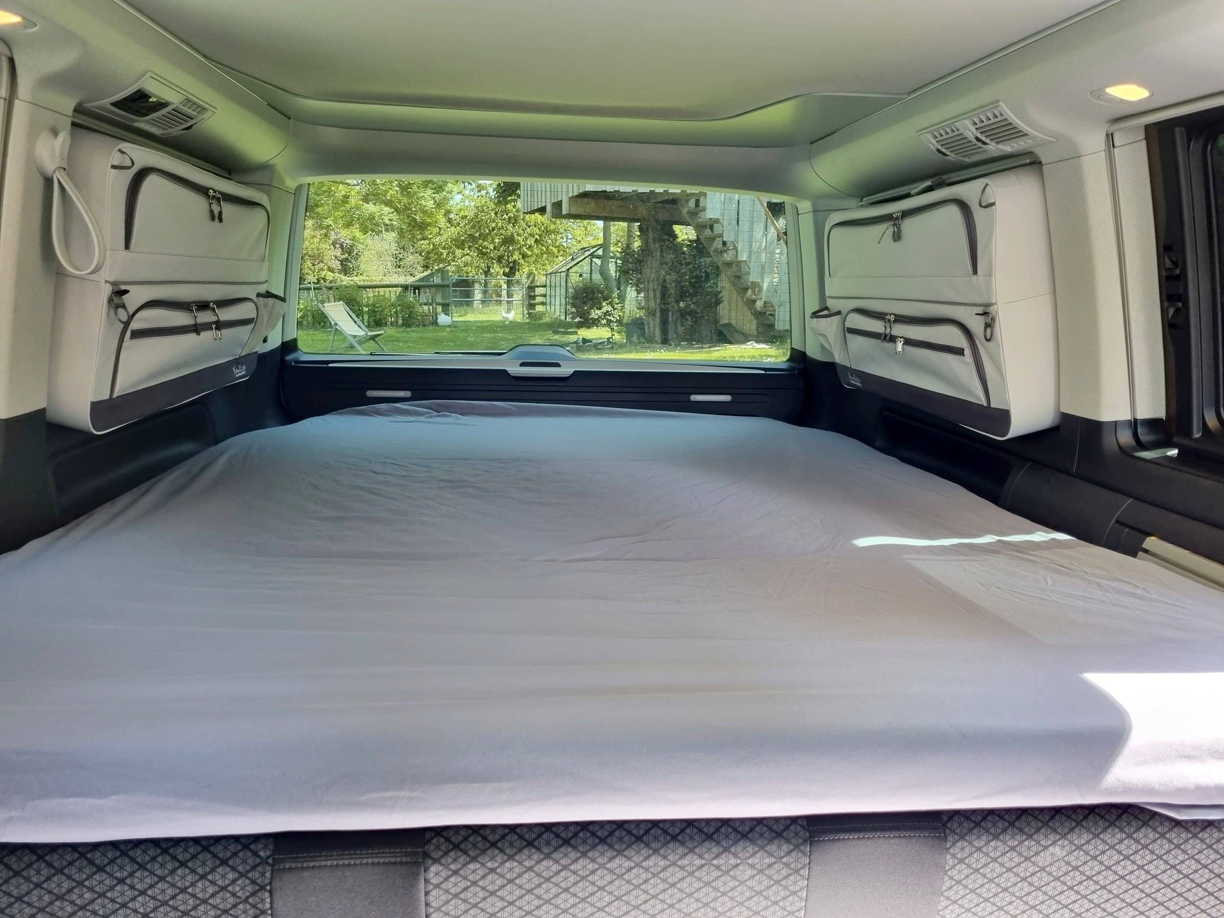 Slaapplaatsen Volkswagen California 6.1 - Yescapa