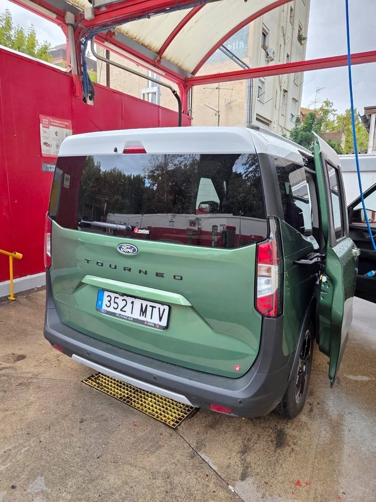 Armorique Van Tourneo