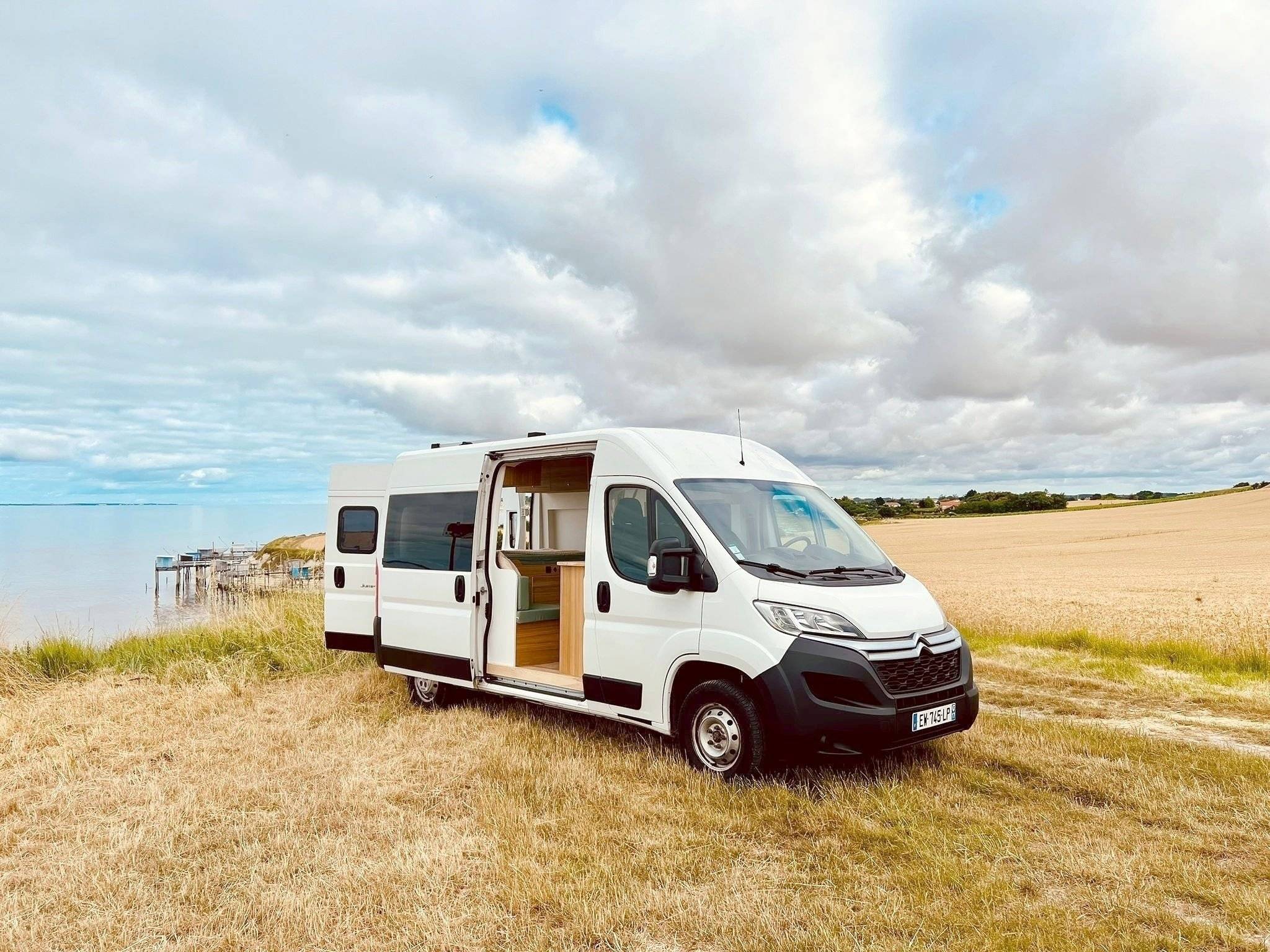 Voorkant 3/4 Citroën Citroën jumper - Yescapa