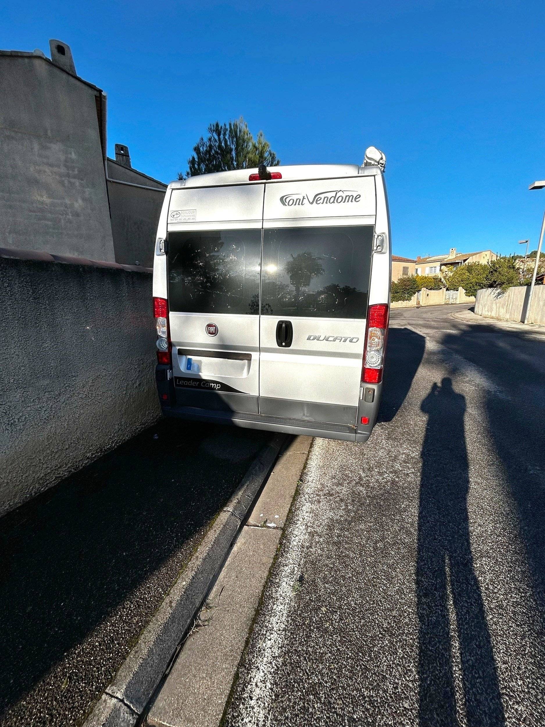 Font Vendôme font vendôme leader camp