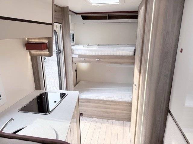 Roller Team Kronos 274 TL Autonatik - Bavarian Camper 12