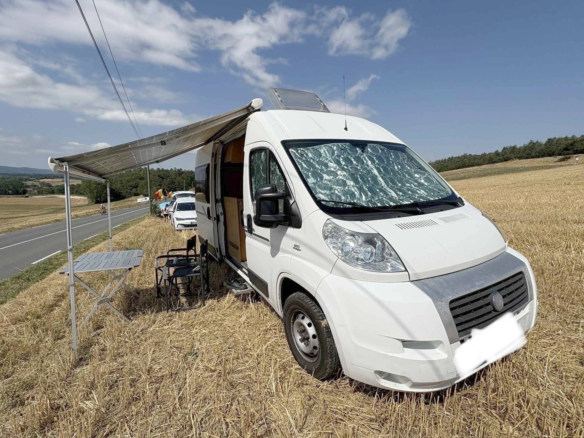 Voorkant 3/4 Fiat Ducato 2,3 l 120 ch. - Yescapa