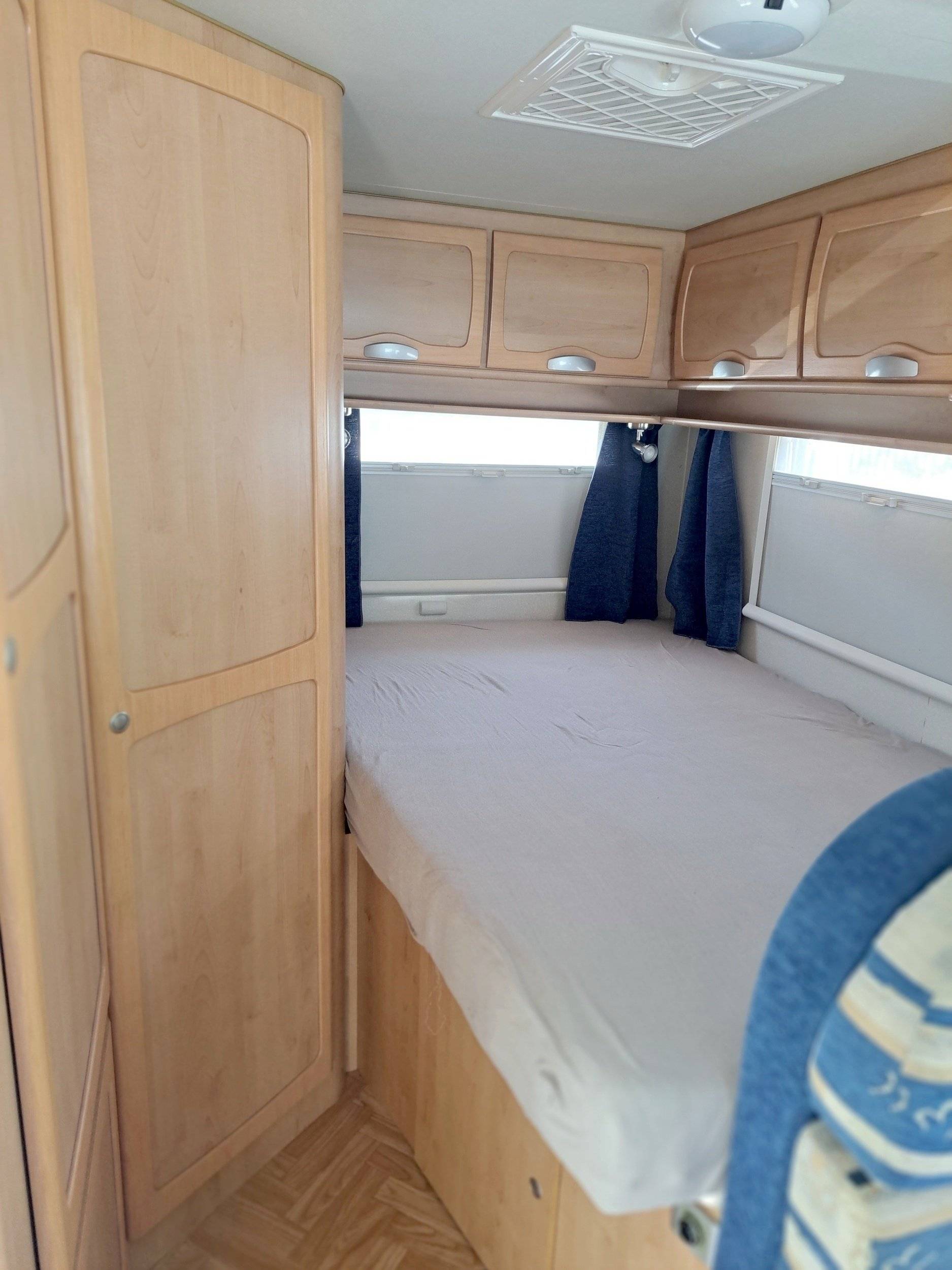 Berth Fiat Fiat ducato 2.8l JTD - Yescapa