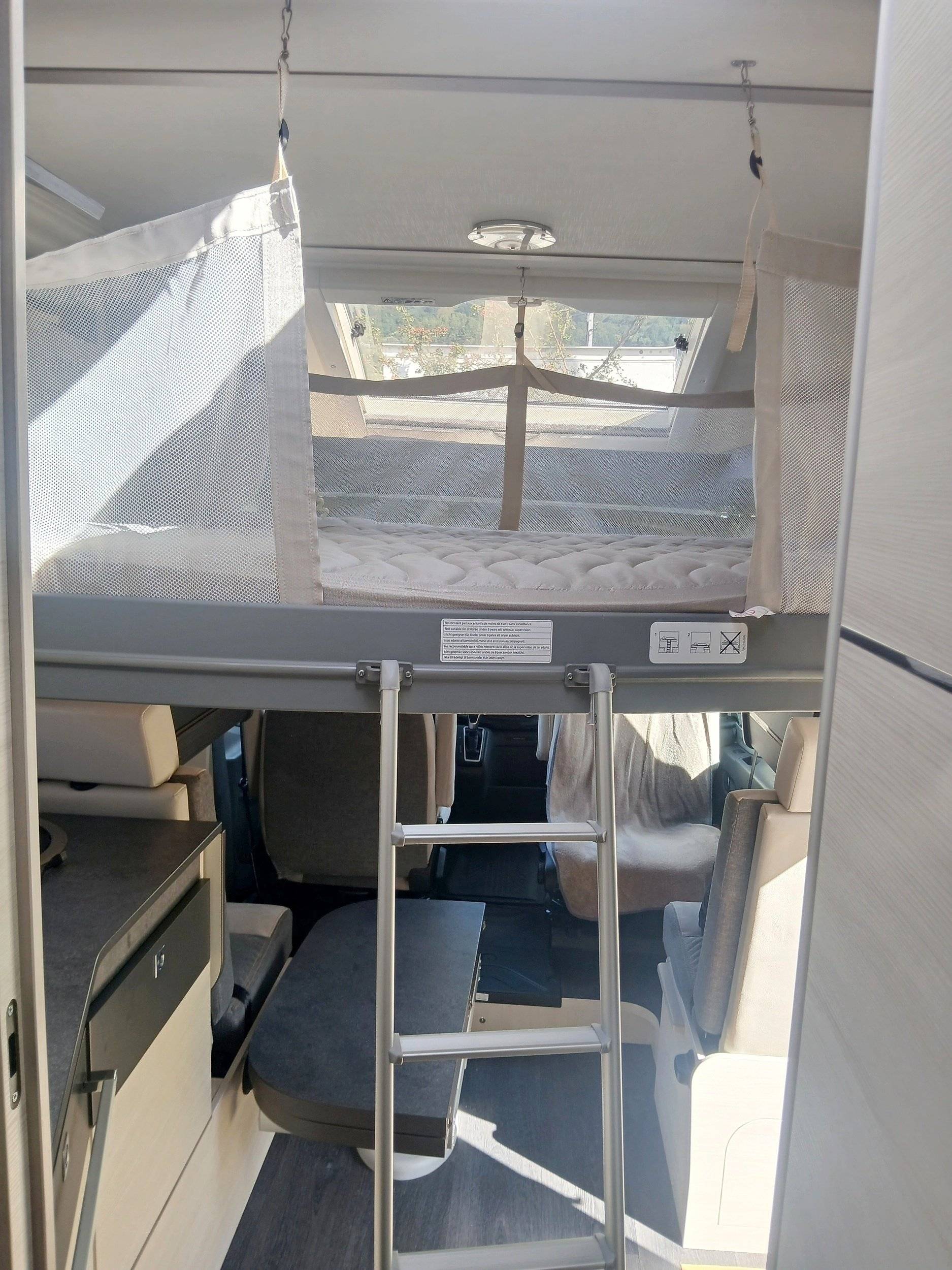 Challenger 328 Graphite Premium