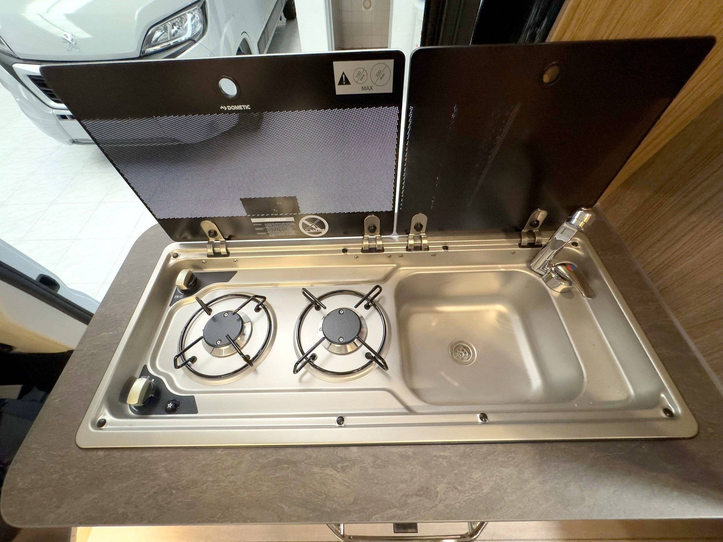 Weinsberg Carabus 600DQ Hot Edition