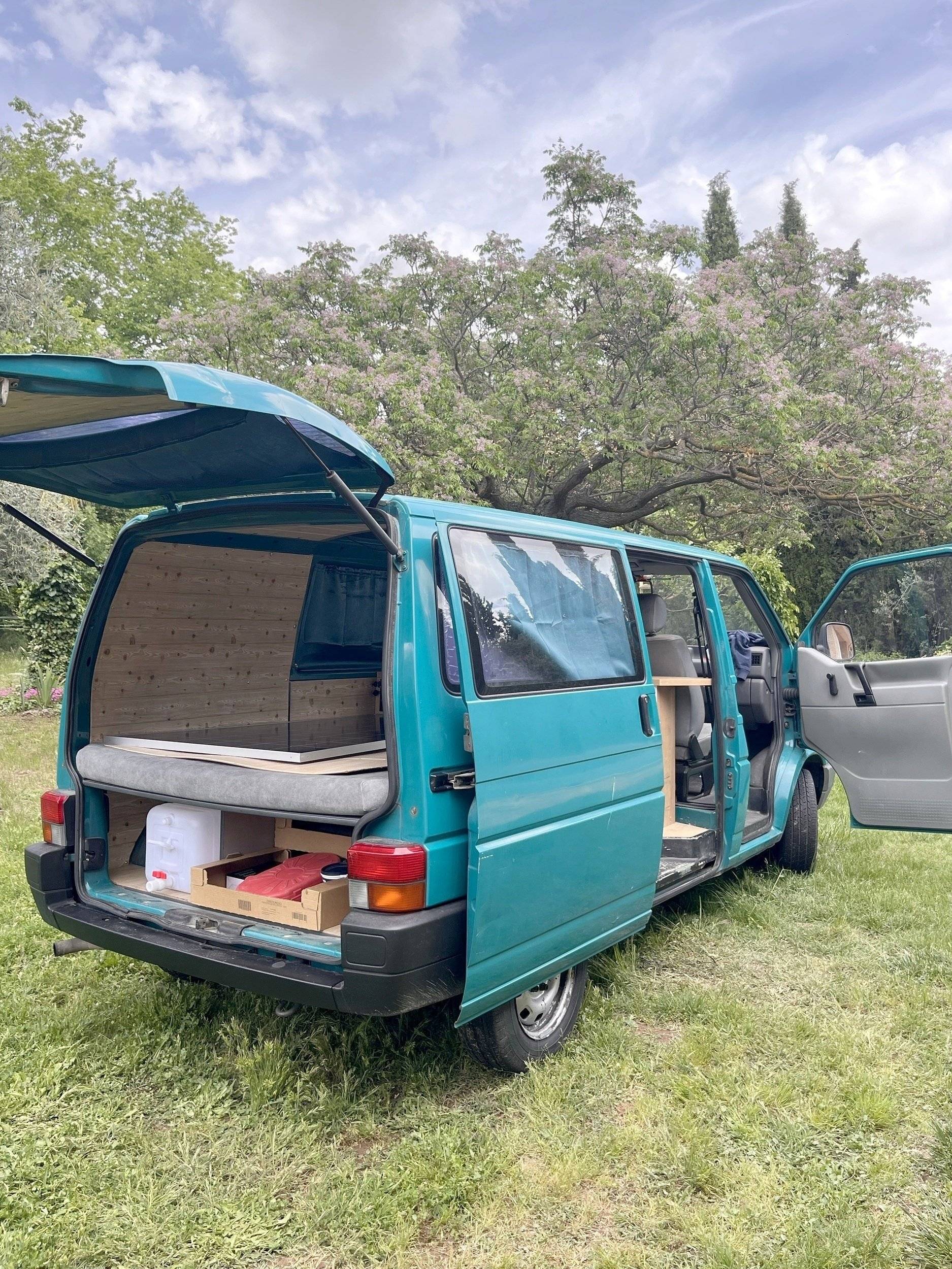 Volkswagen Transporter T4 2.4D