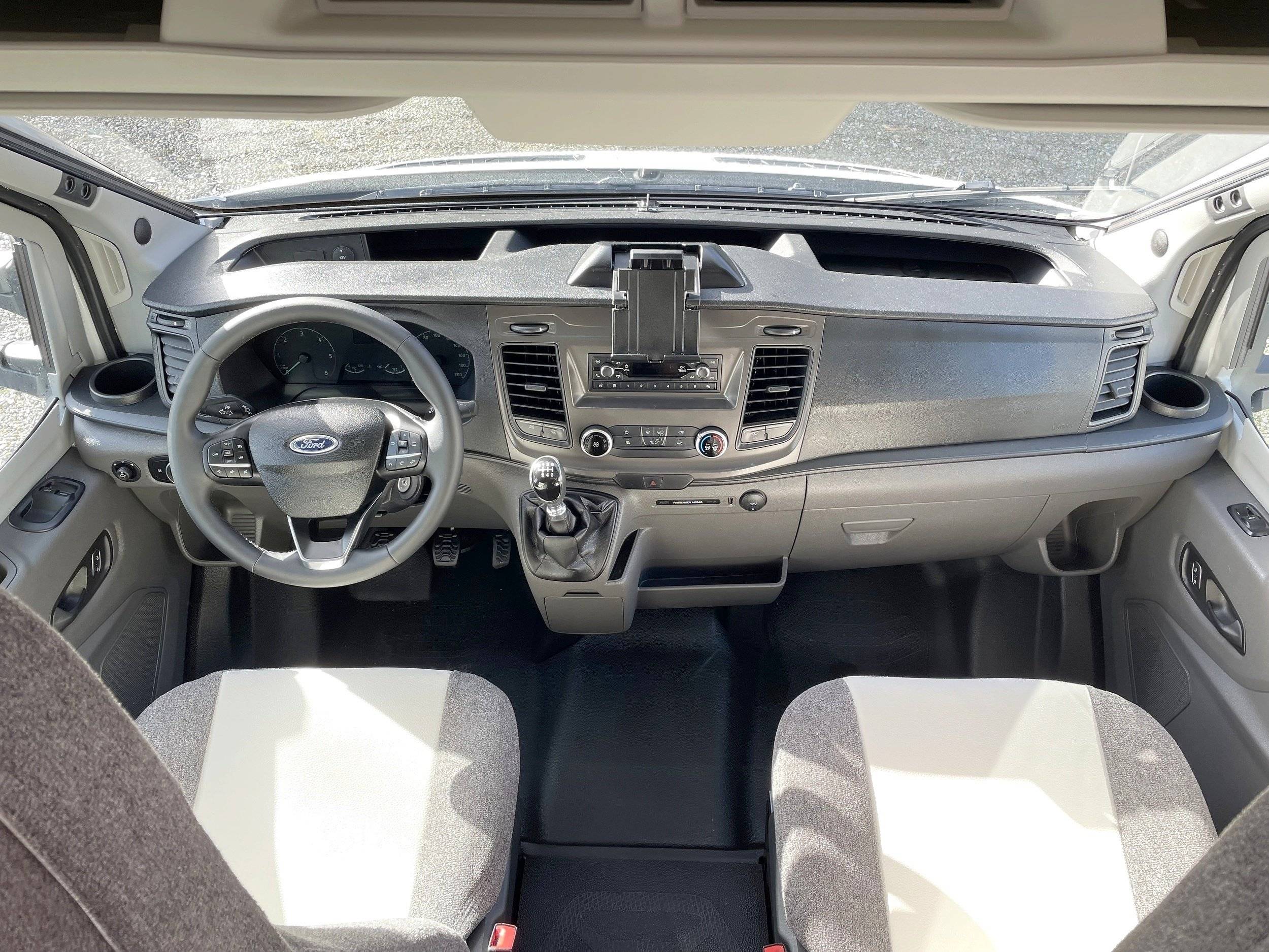 C.I. Ford Transit 170