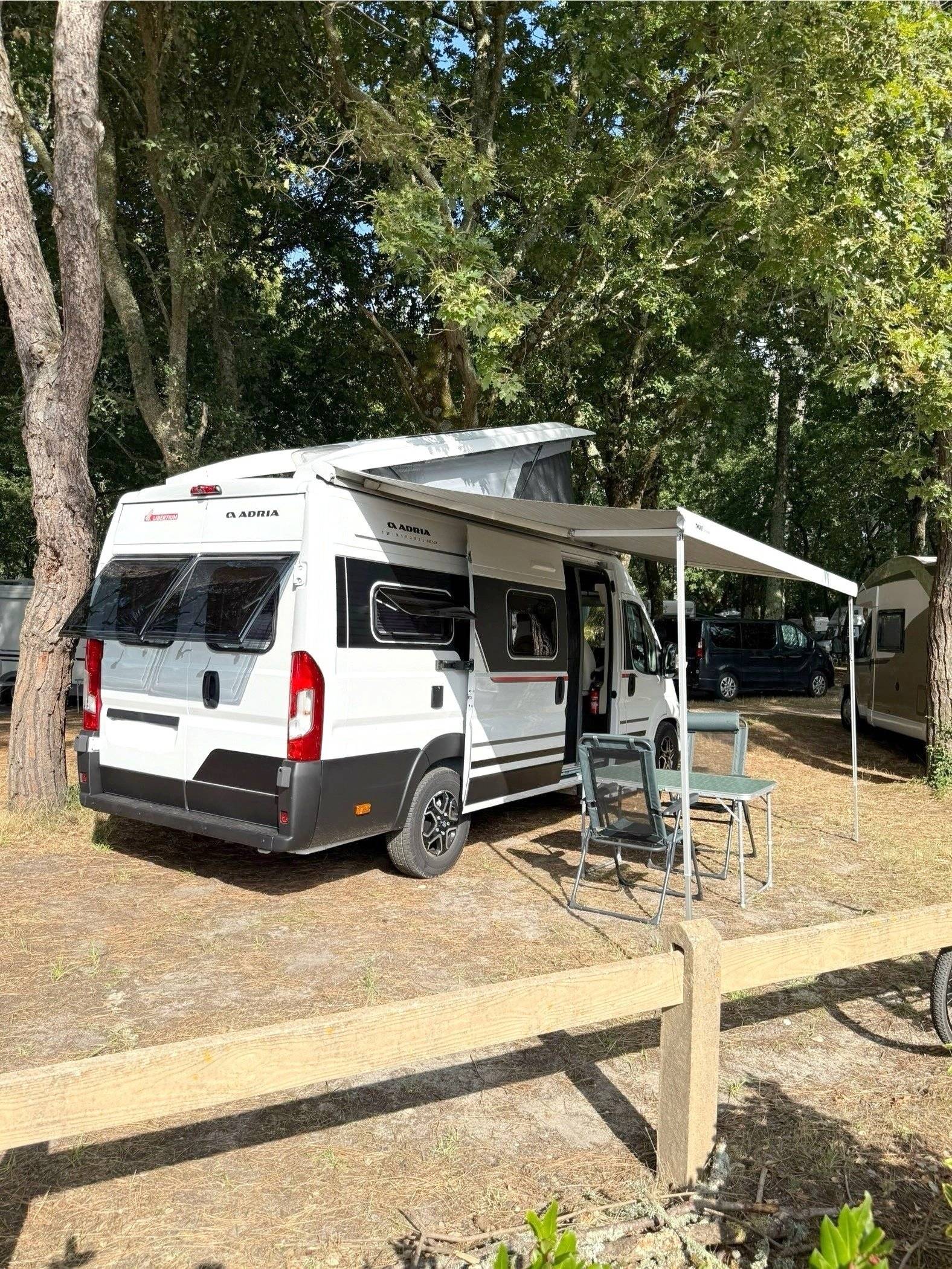 Adria Twin 640 SGX Plus