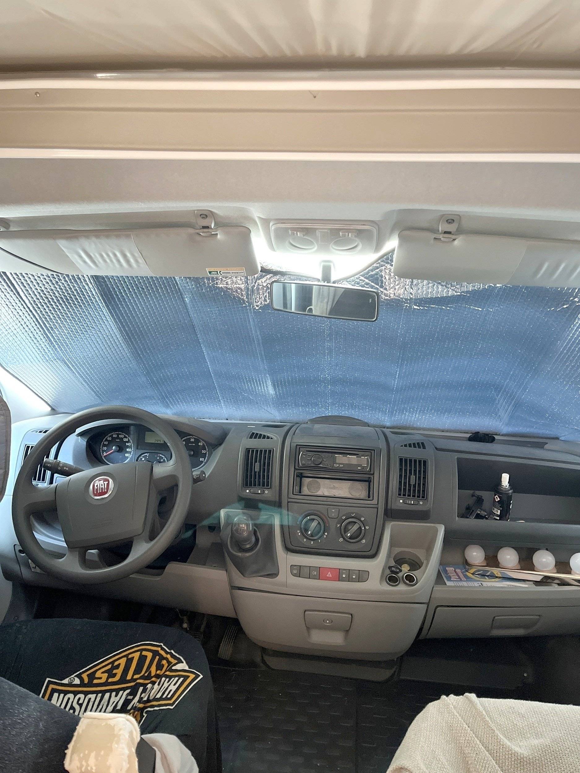 Pilote Aventura A705