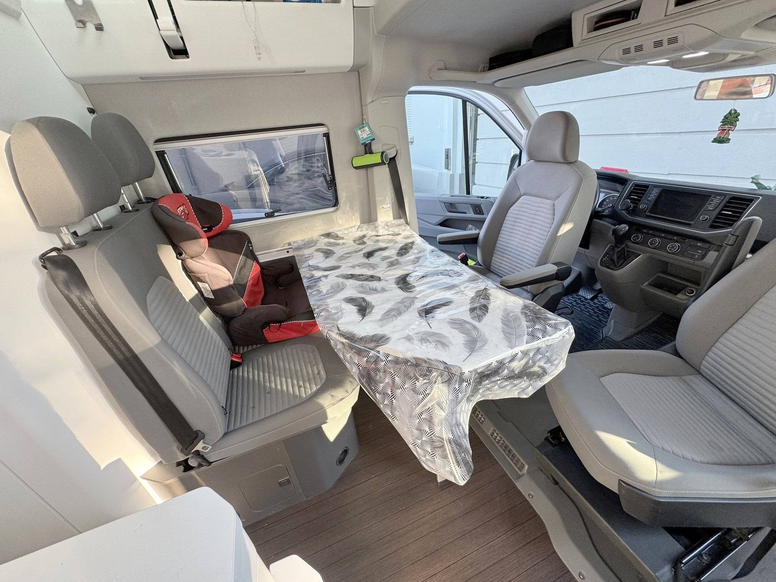 Volkswagen Grand California 600