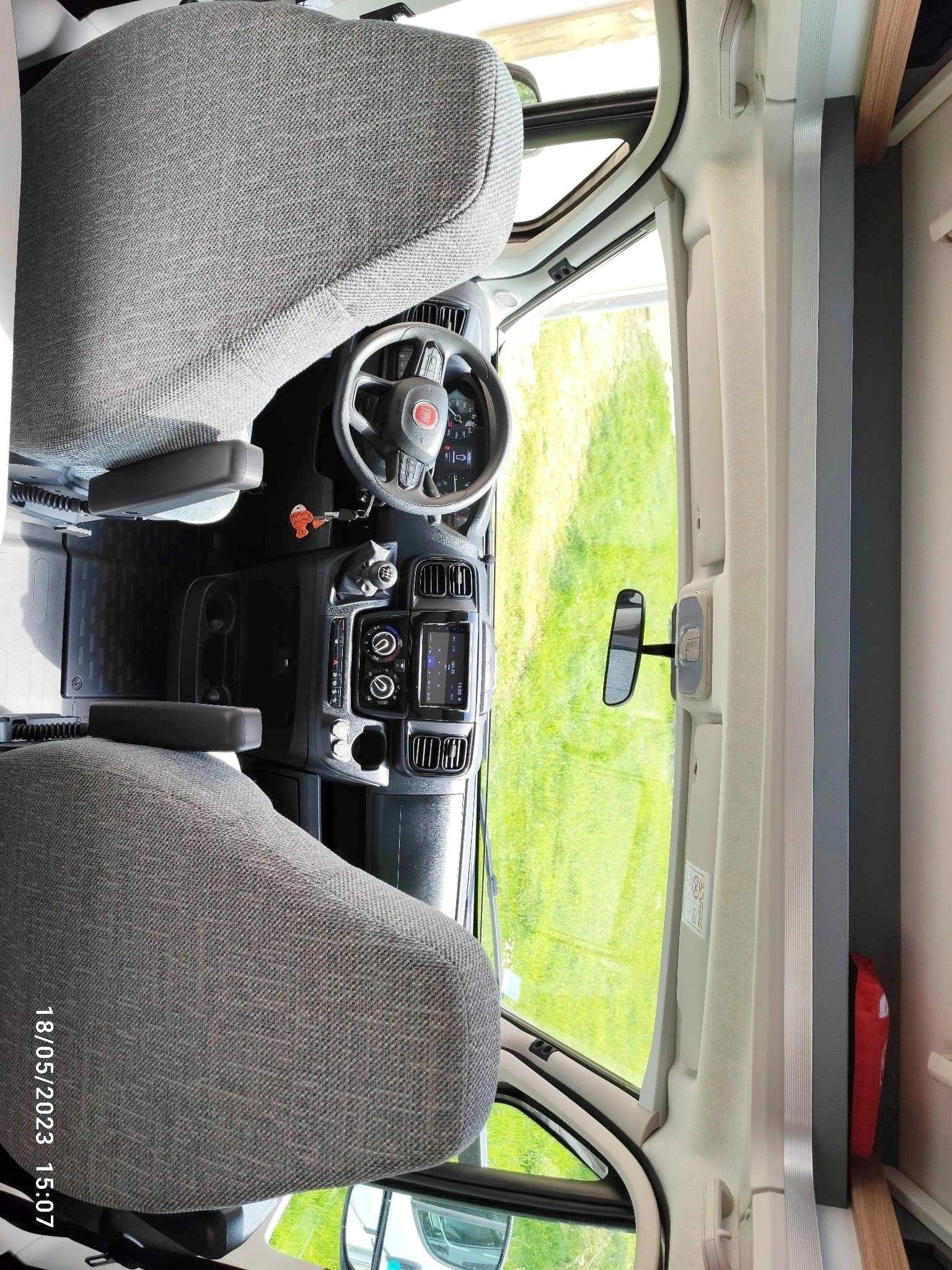 Dethleffs Dethleffs 7052 DBM