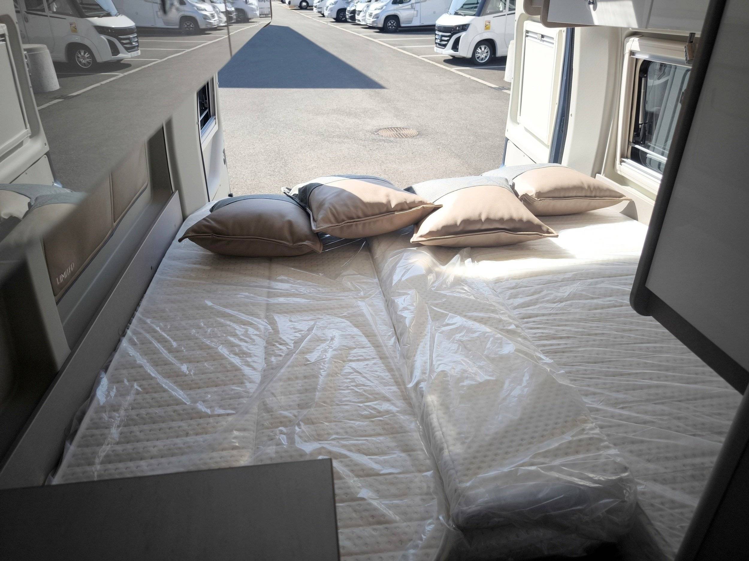 Couchages Renault Renault master 2,3l 145 cv - Yescapa