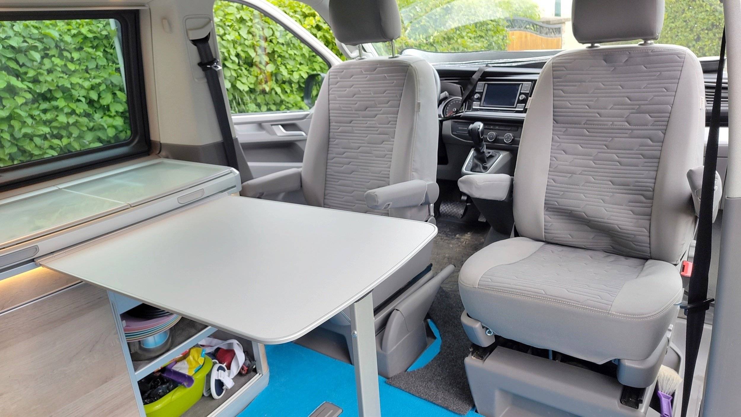 Dining Area Volkswagen Volkswagen T6.1 California - Yescapa