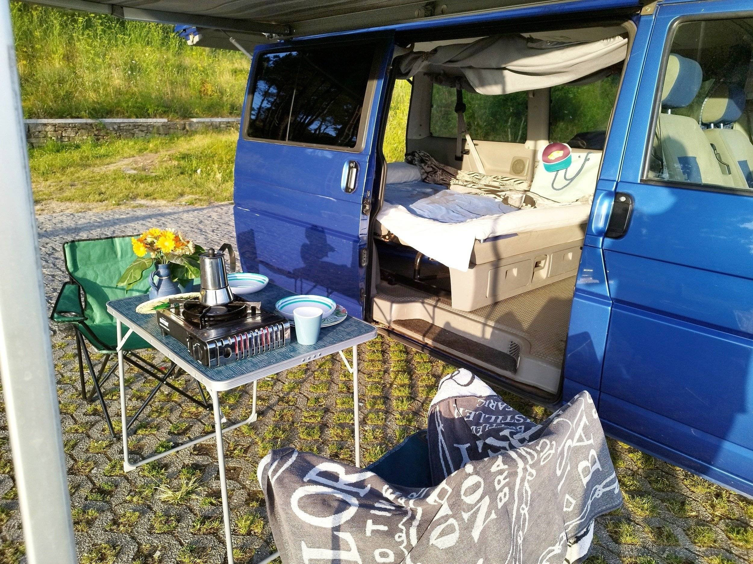 Eethoek Volkswagen Volkswagen T4 2.5 TDI 102 CV - Yescapa