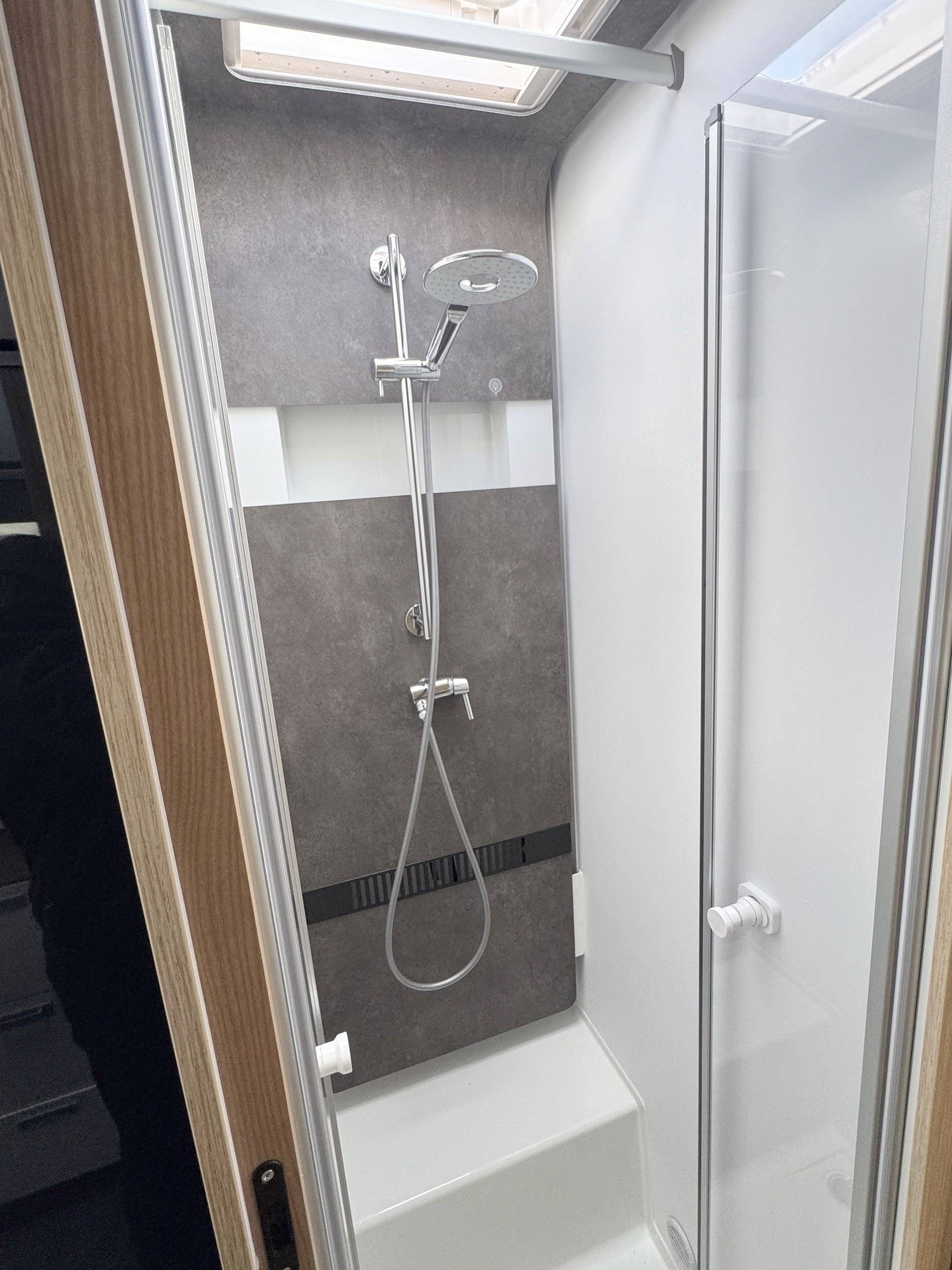 Adria MATRIX 670 DL PLUS