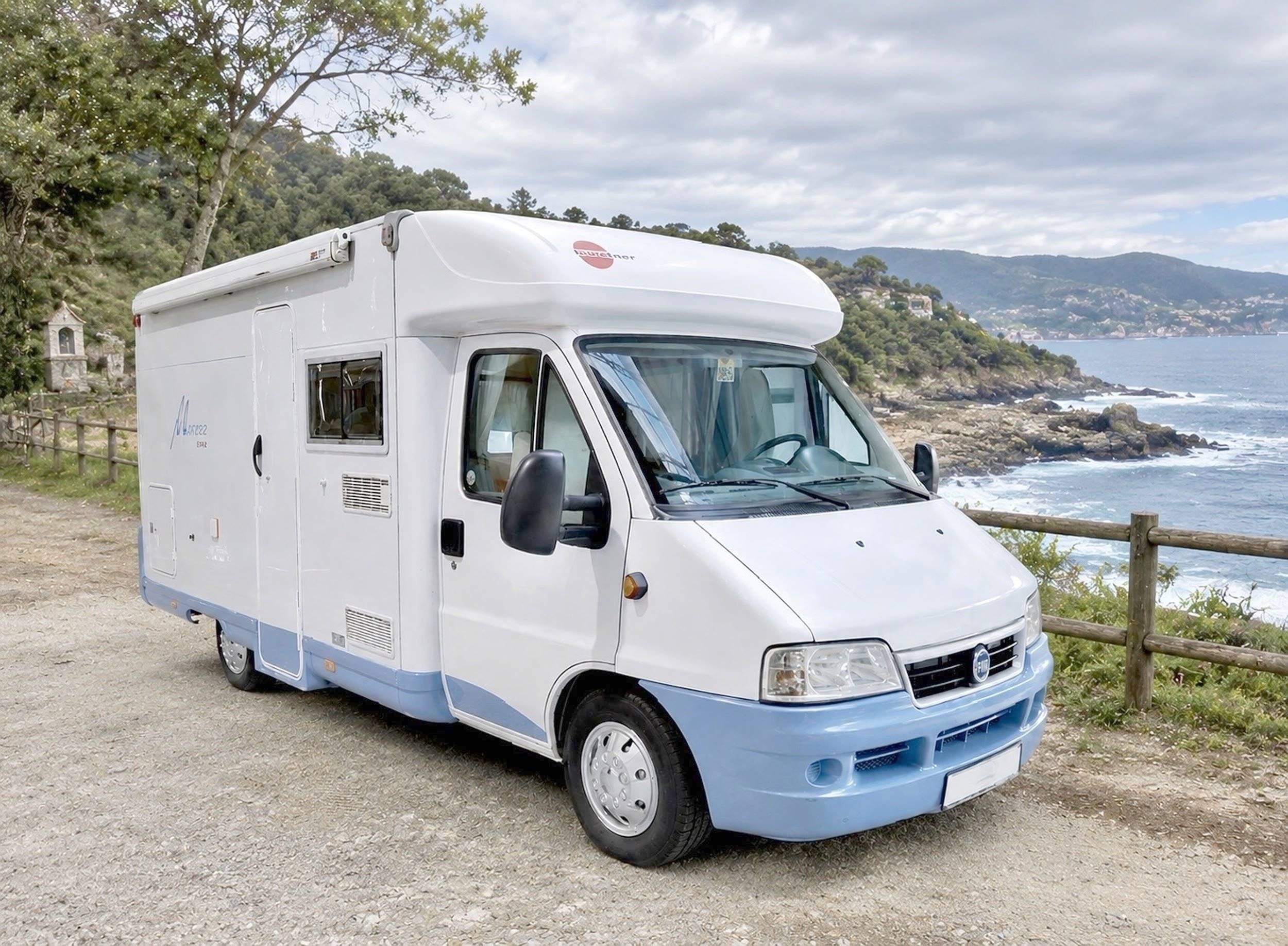 schräge Vorderansicht Fiat Ducato 2.8 JTD - Yescapa