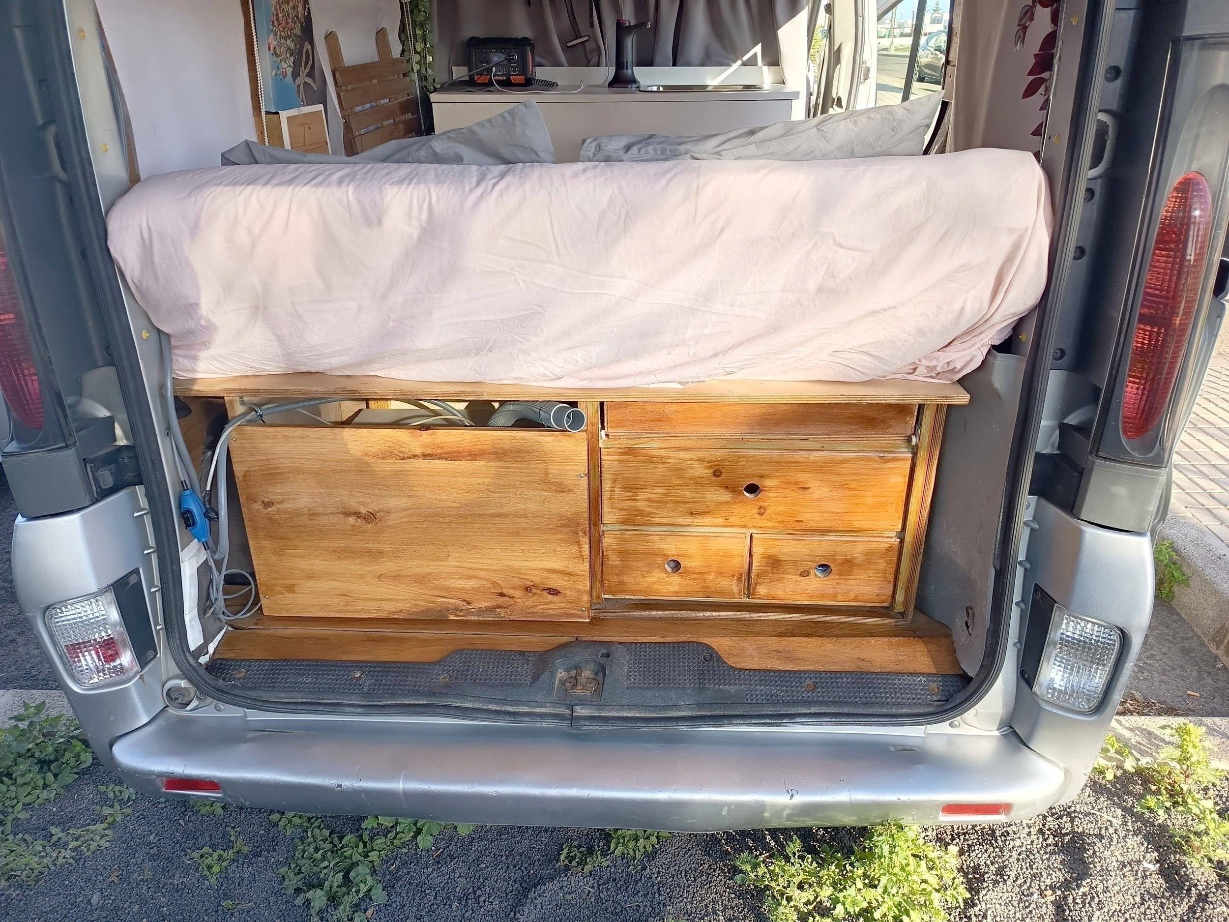 Alpes Camping-Car Vivaro 1,9 CDTI 100ch