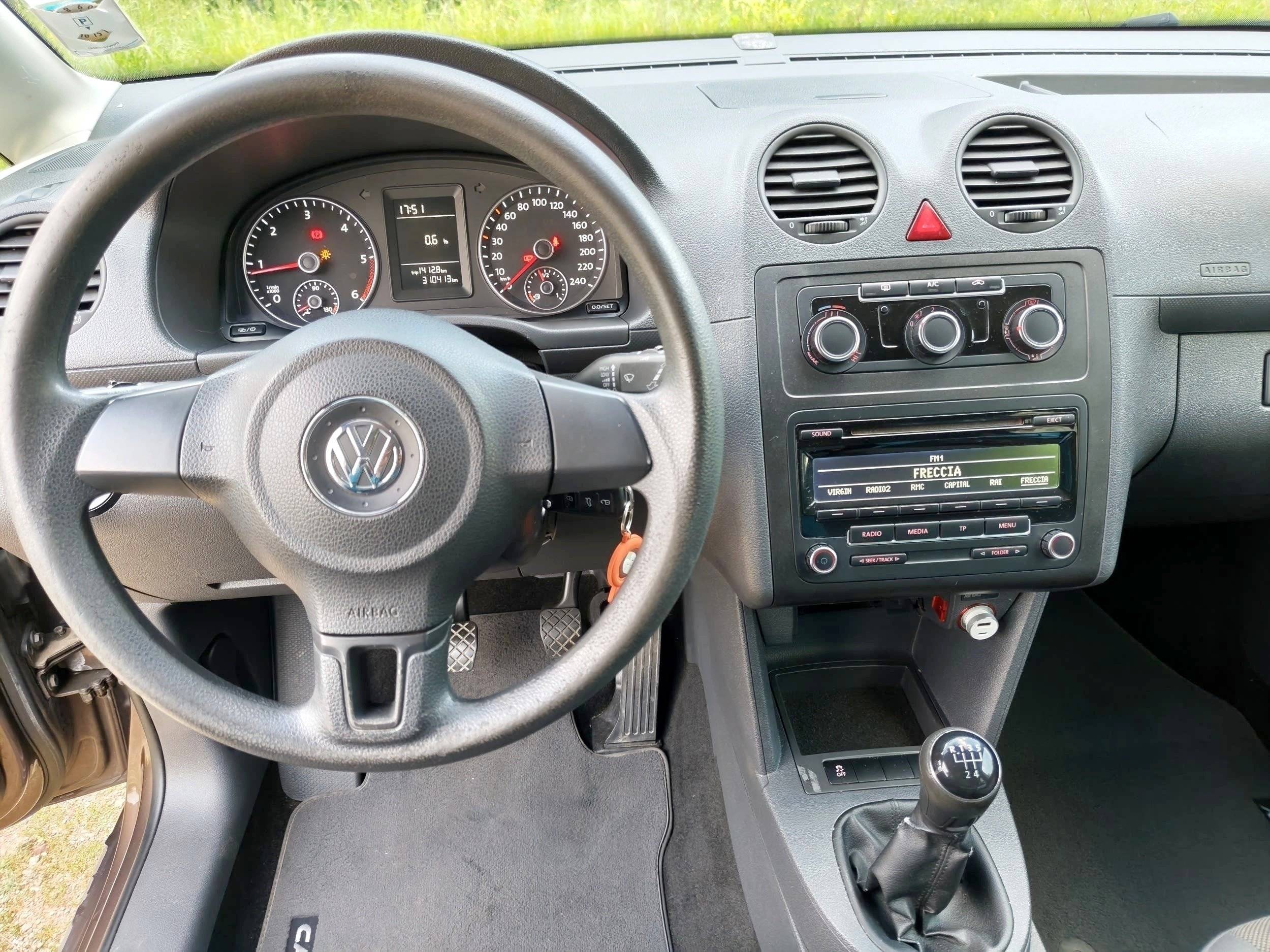Volkswagen Caddy 1,6 l 75ch