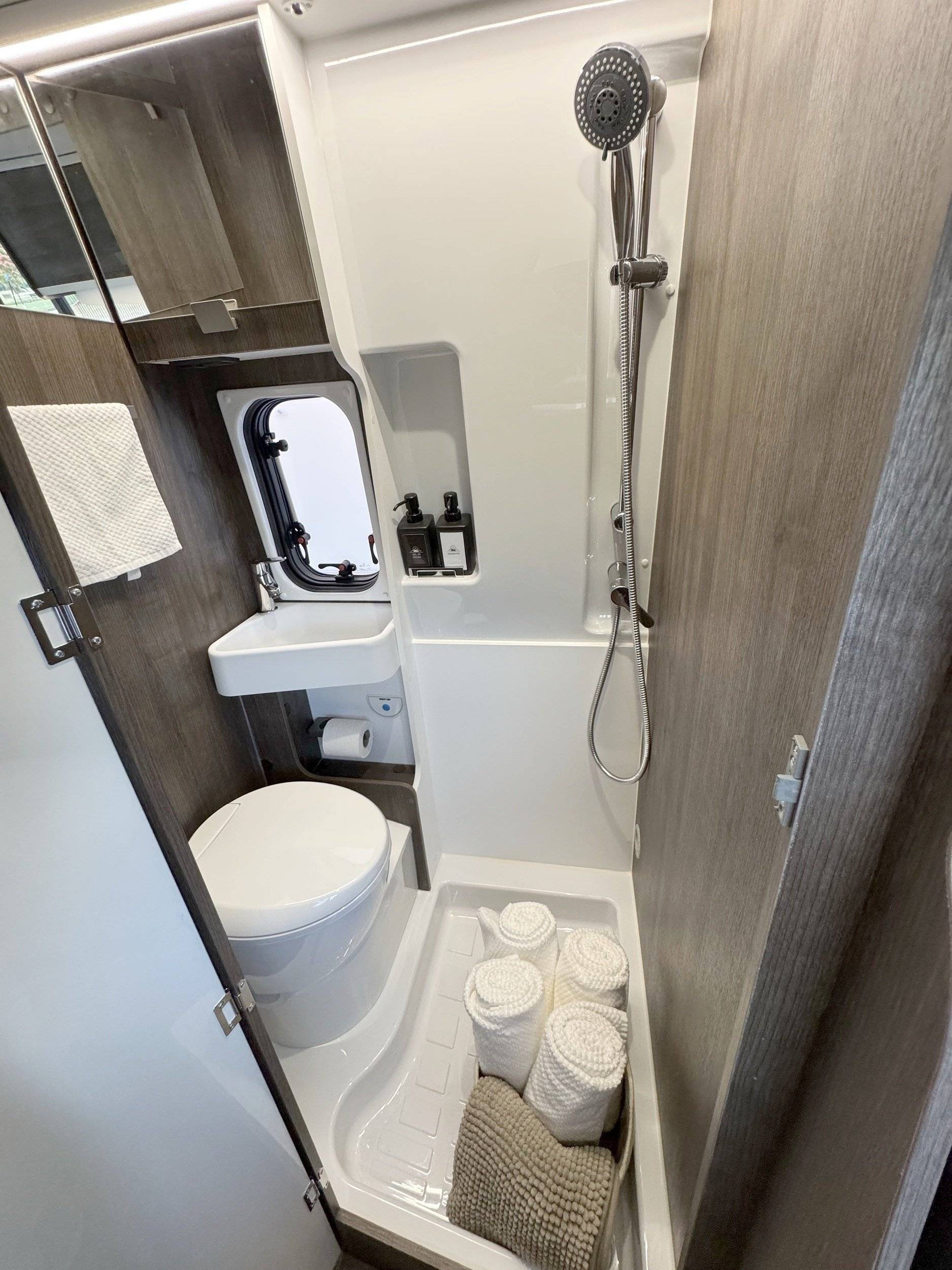 Benimar Benivan 120 UP