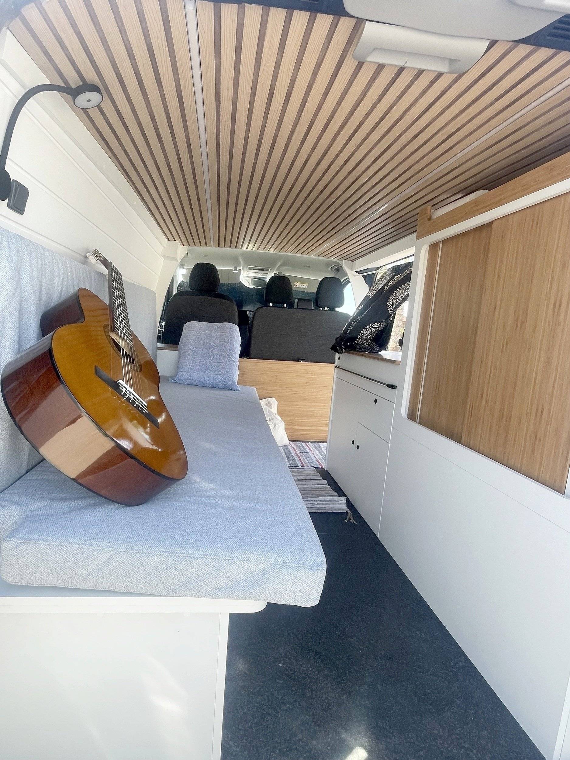 Dining Area Ford Transit - Yescapa