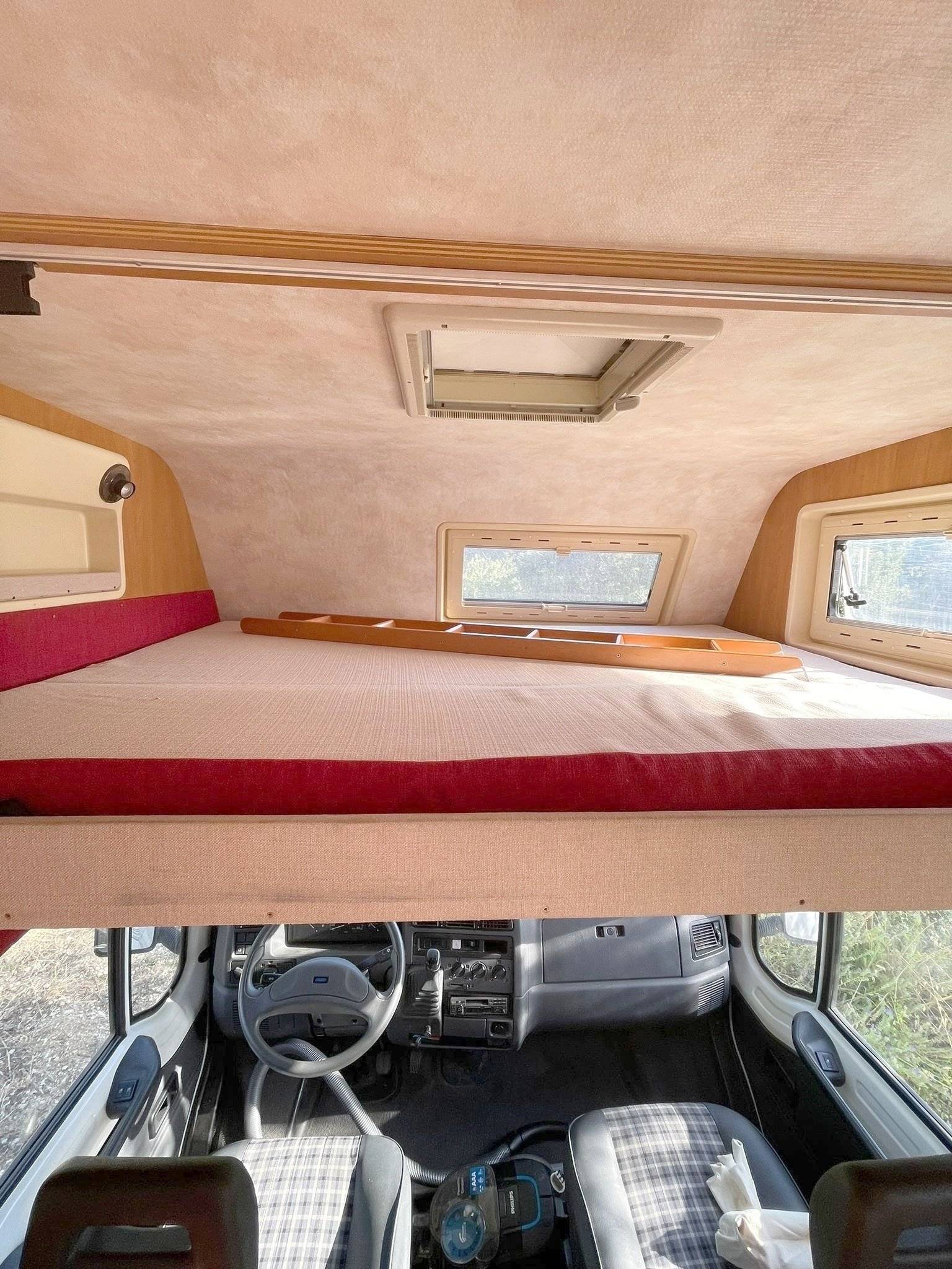 Schlafplätze Fiat Ducato 2.8 JTD - Yescapa