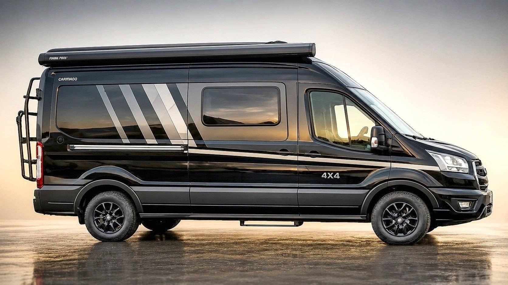 Vue avant de 3/4 Ford TRANSIT - Yescapa