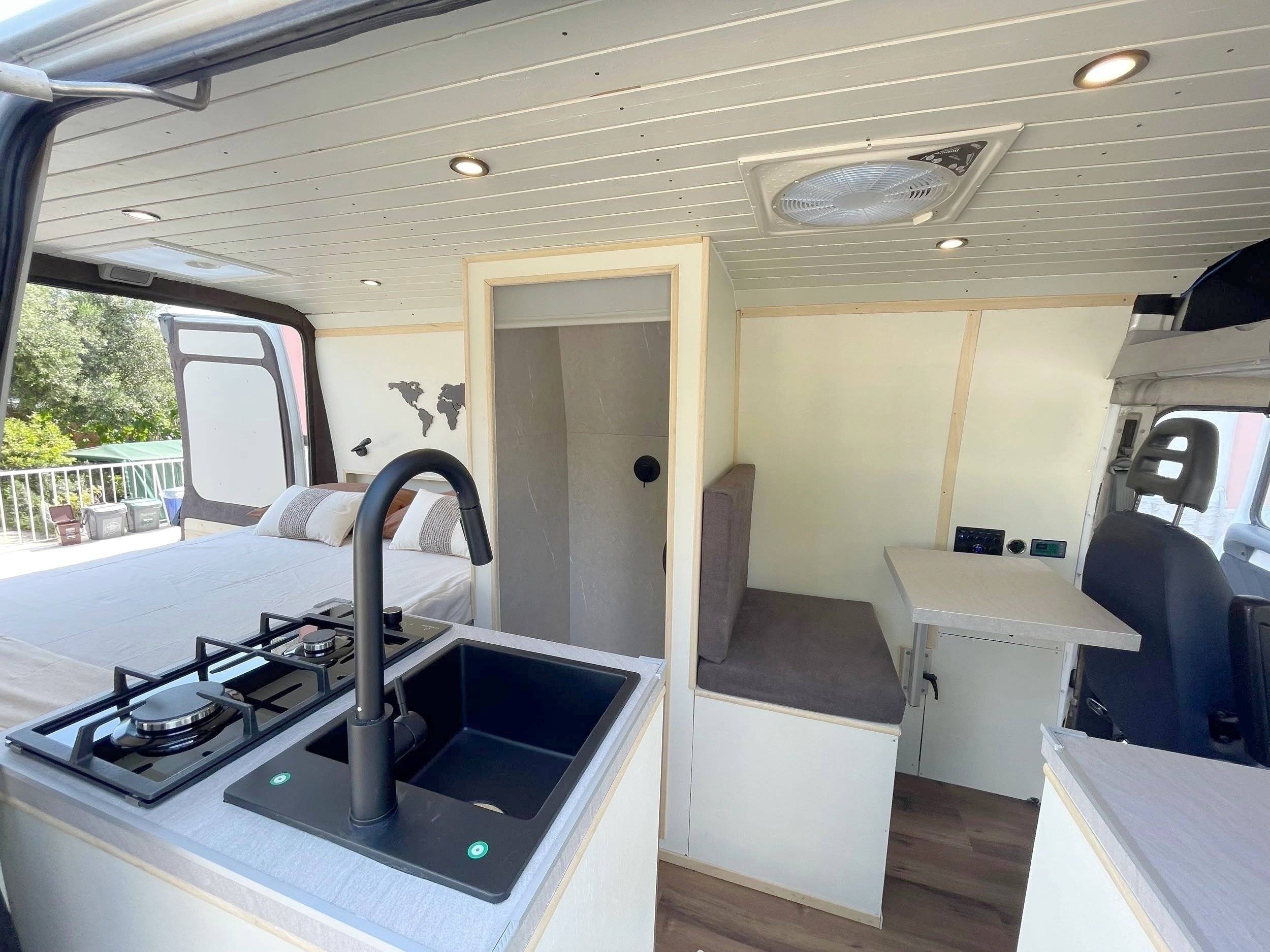 Menjador Fiat Ducato 2.8 jtd - Yescapa