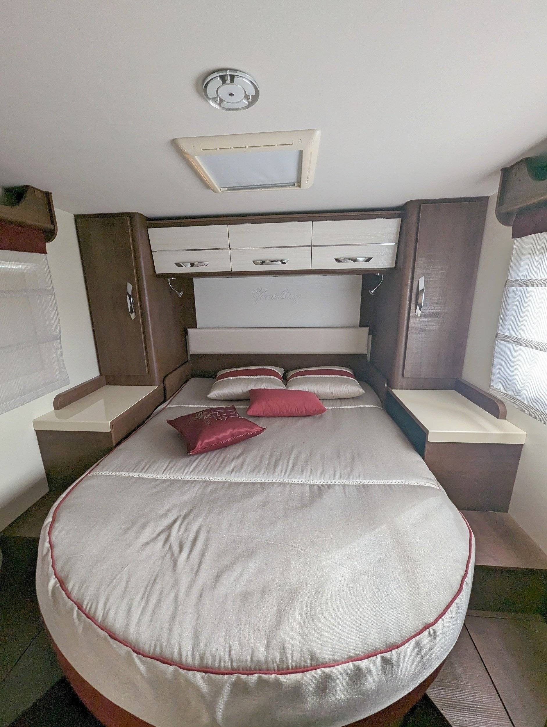 Berth Fiat FIAT DUCATO - Yescapa