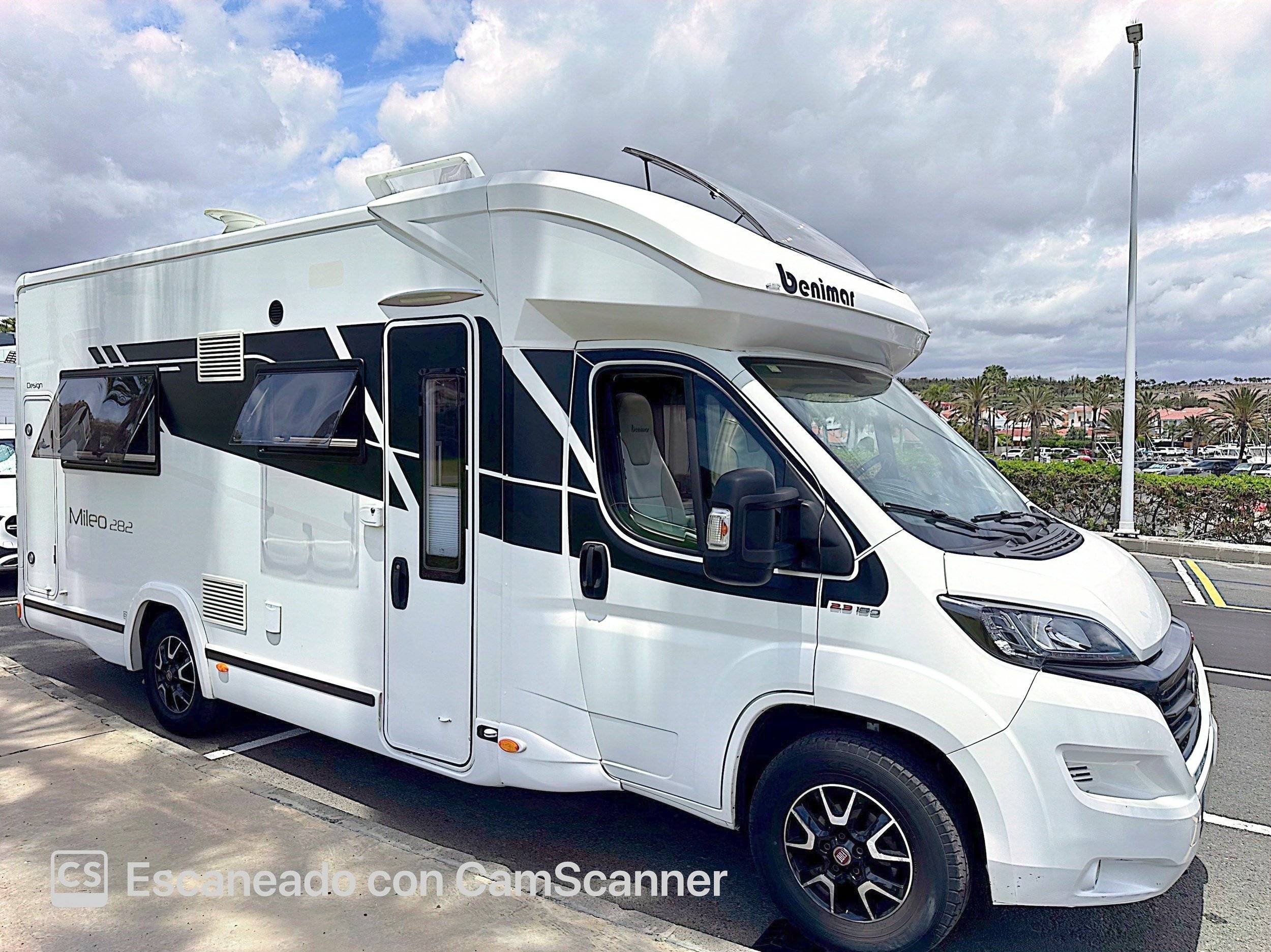 Voorkant 3/4 Fiat Duccato 2,3L 160CV - Yescapa