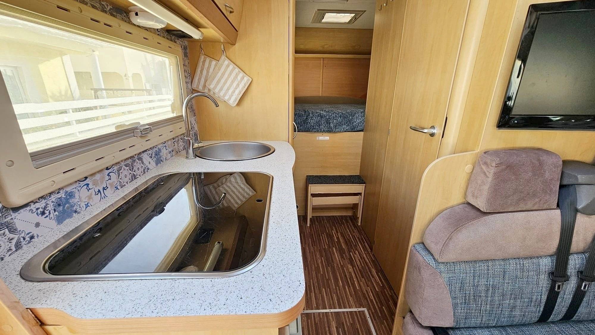 Eura Mobil Ford Transit 120