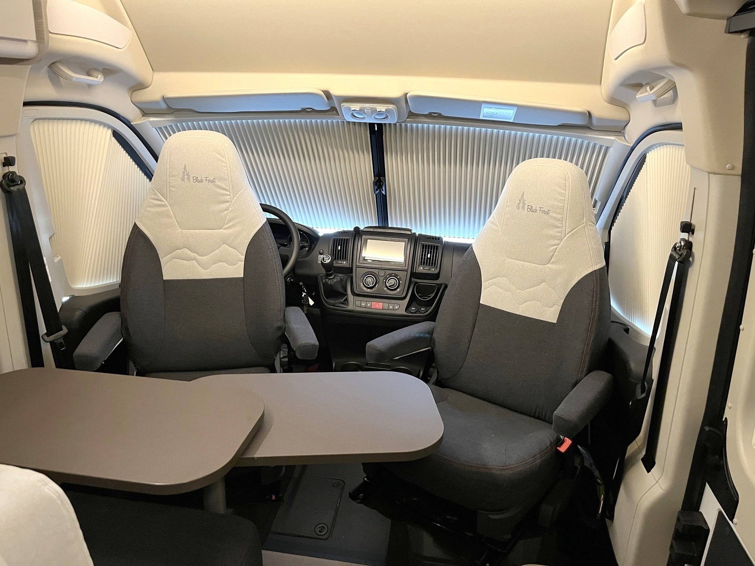 Bürstner CAMPEO C540 BLACK FOREST