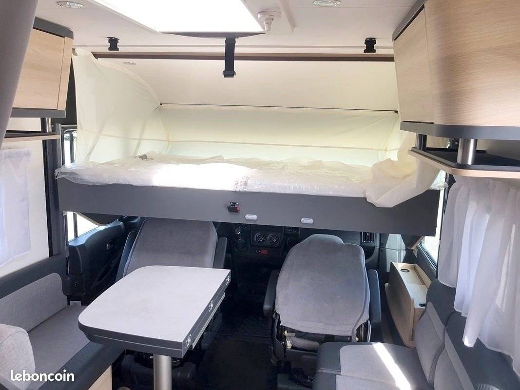 Plazas en cama Peugeot Boxer 140 CV - Yescapa