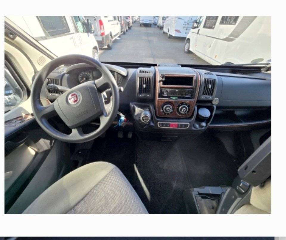 Poste de conduite Fiat - Yescapa