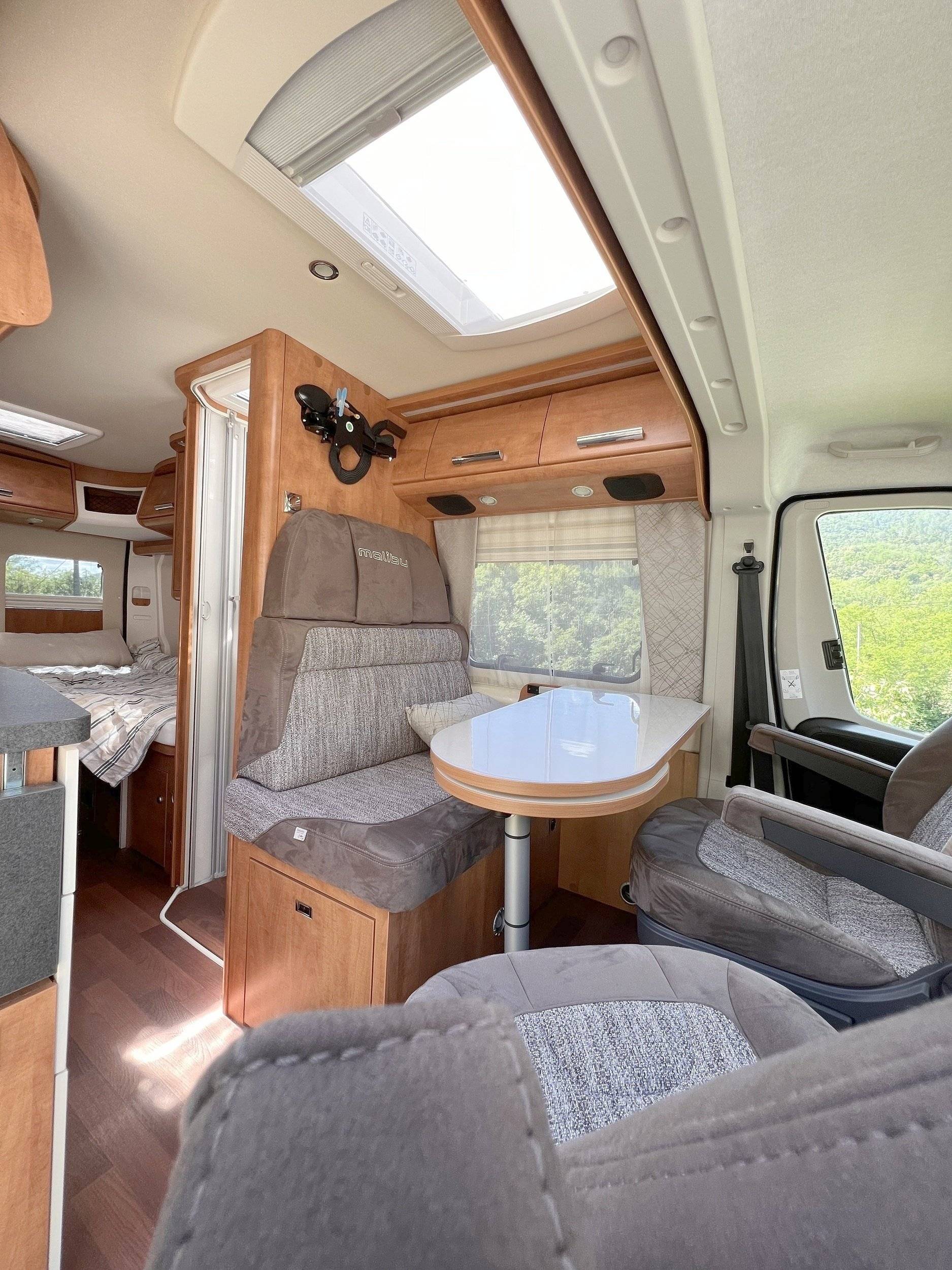 Malibu Van Compact 600 LE