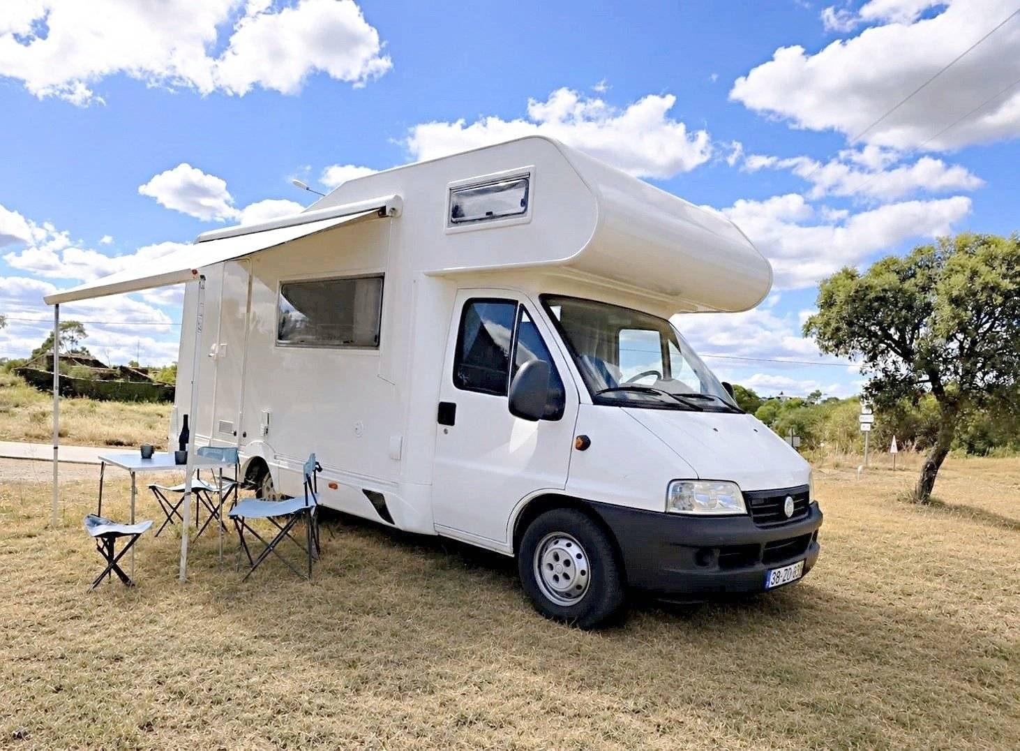 Voorkant 3/4 Fiat - Yescapa