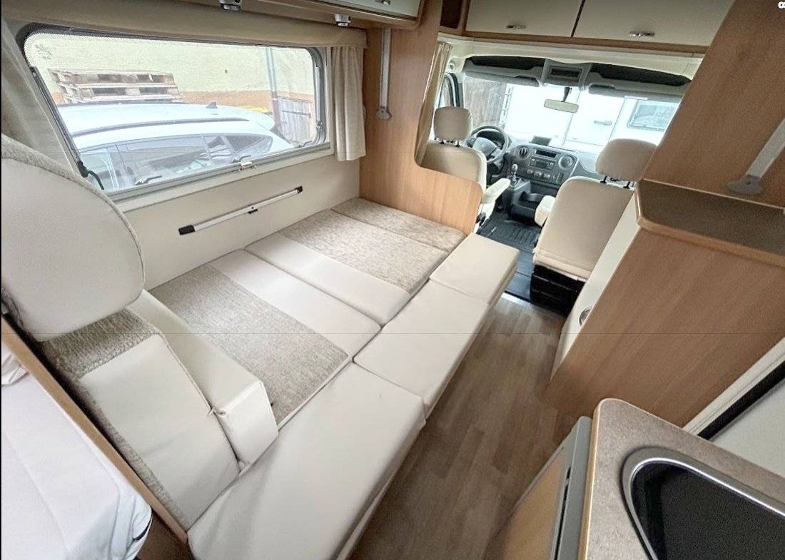 Couchages Renault Renault master - Yescapa