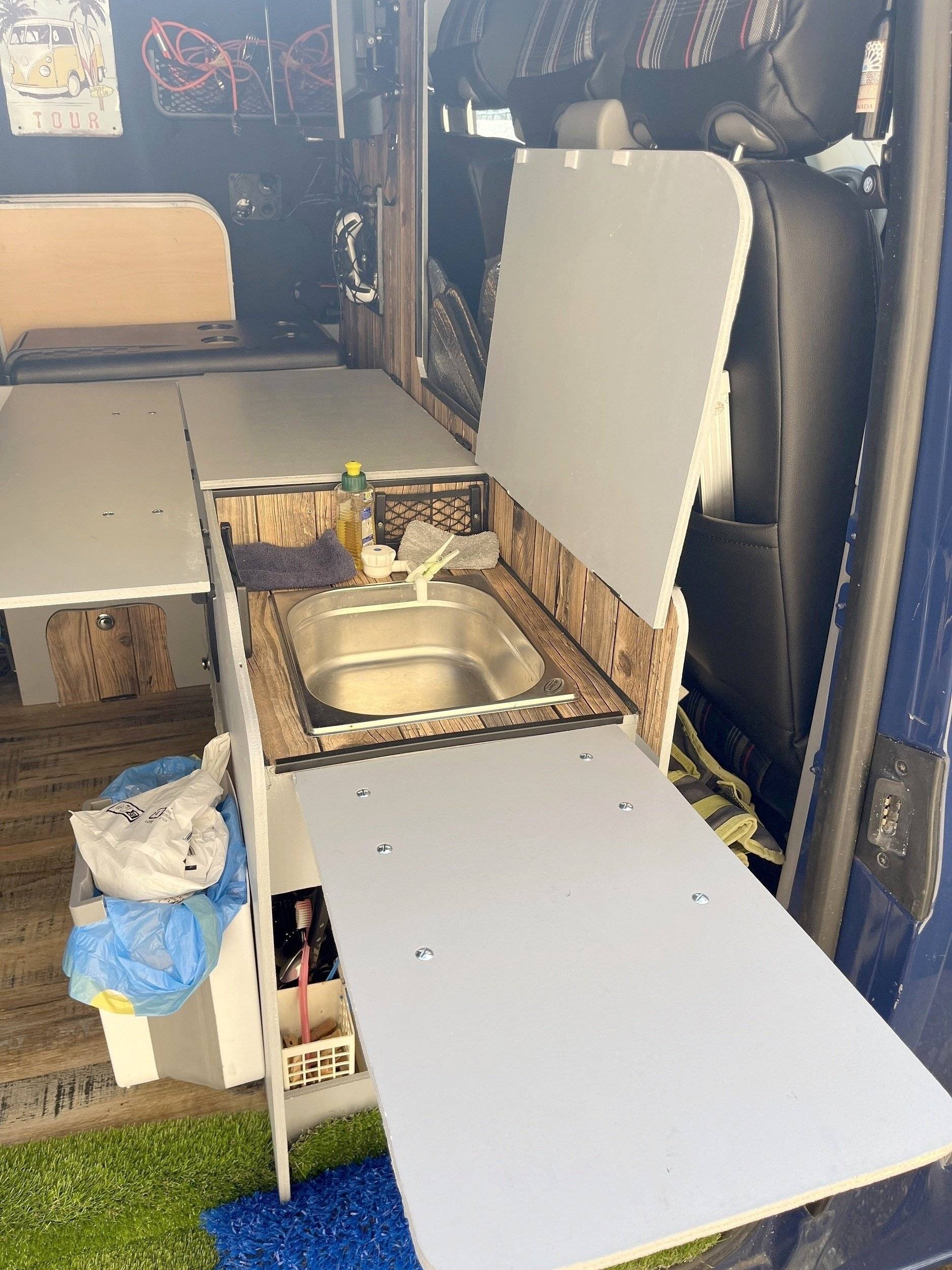 Volkswagen T5 2,0 l 102 ch